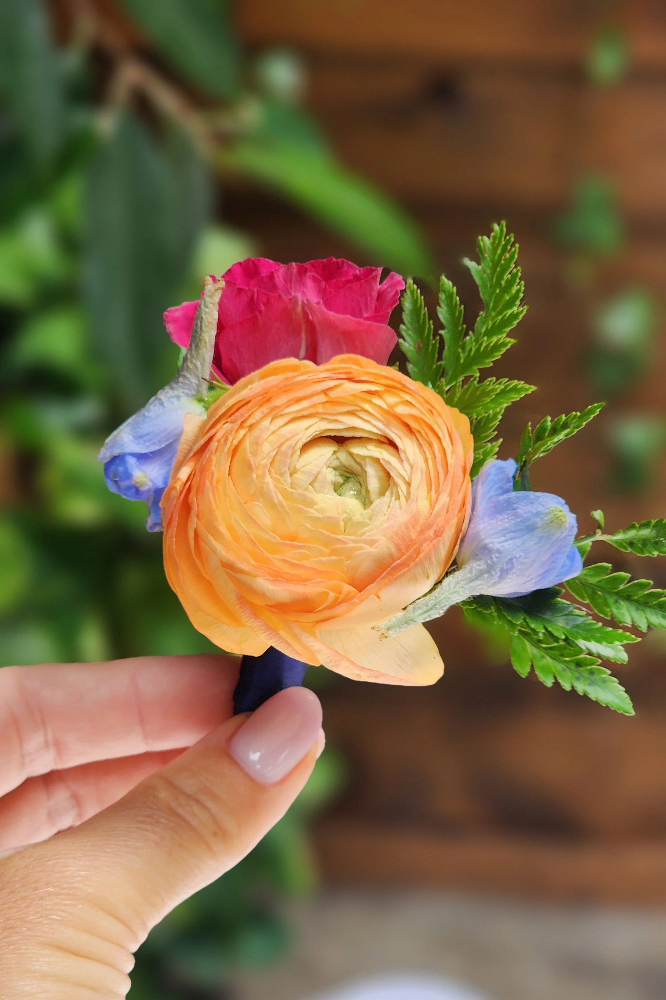 Pin boutonniere 