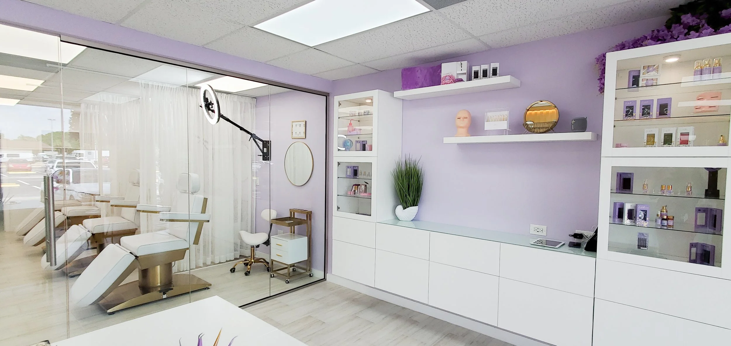 lashed954 front4.jpg