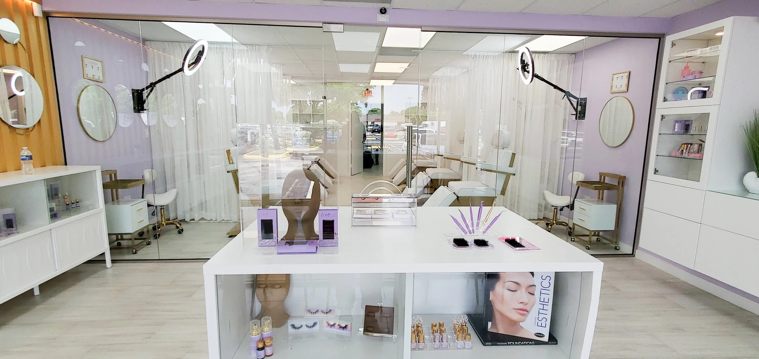 lashed954 center2.jpg