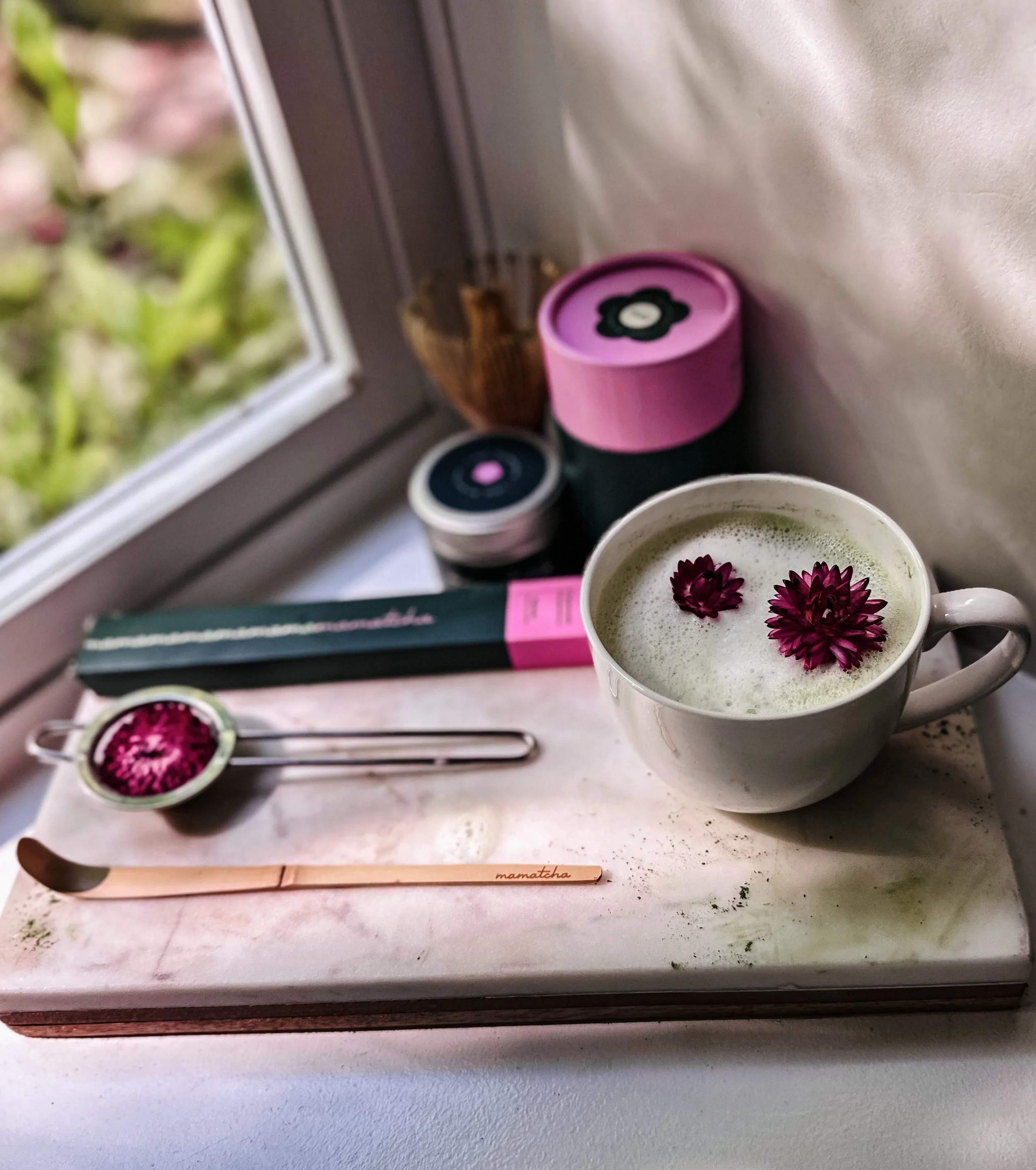A Matcha Moment Between Seasons (and a Few Floral Cupcakes)