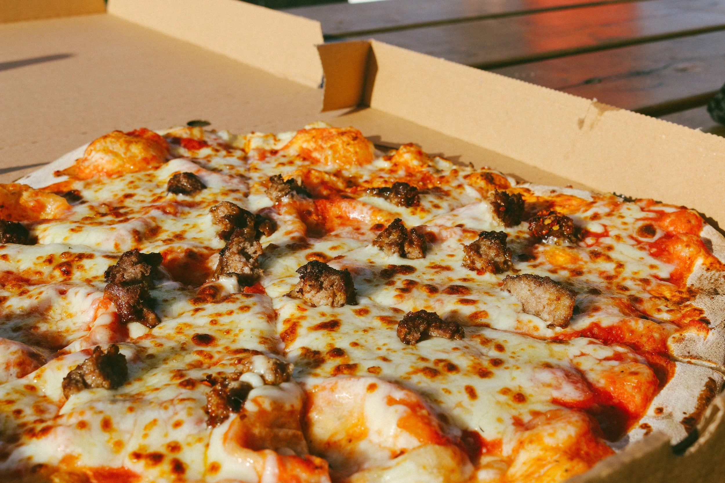 Does Pineapple belong on a pizza?