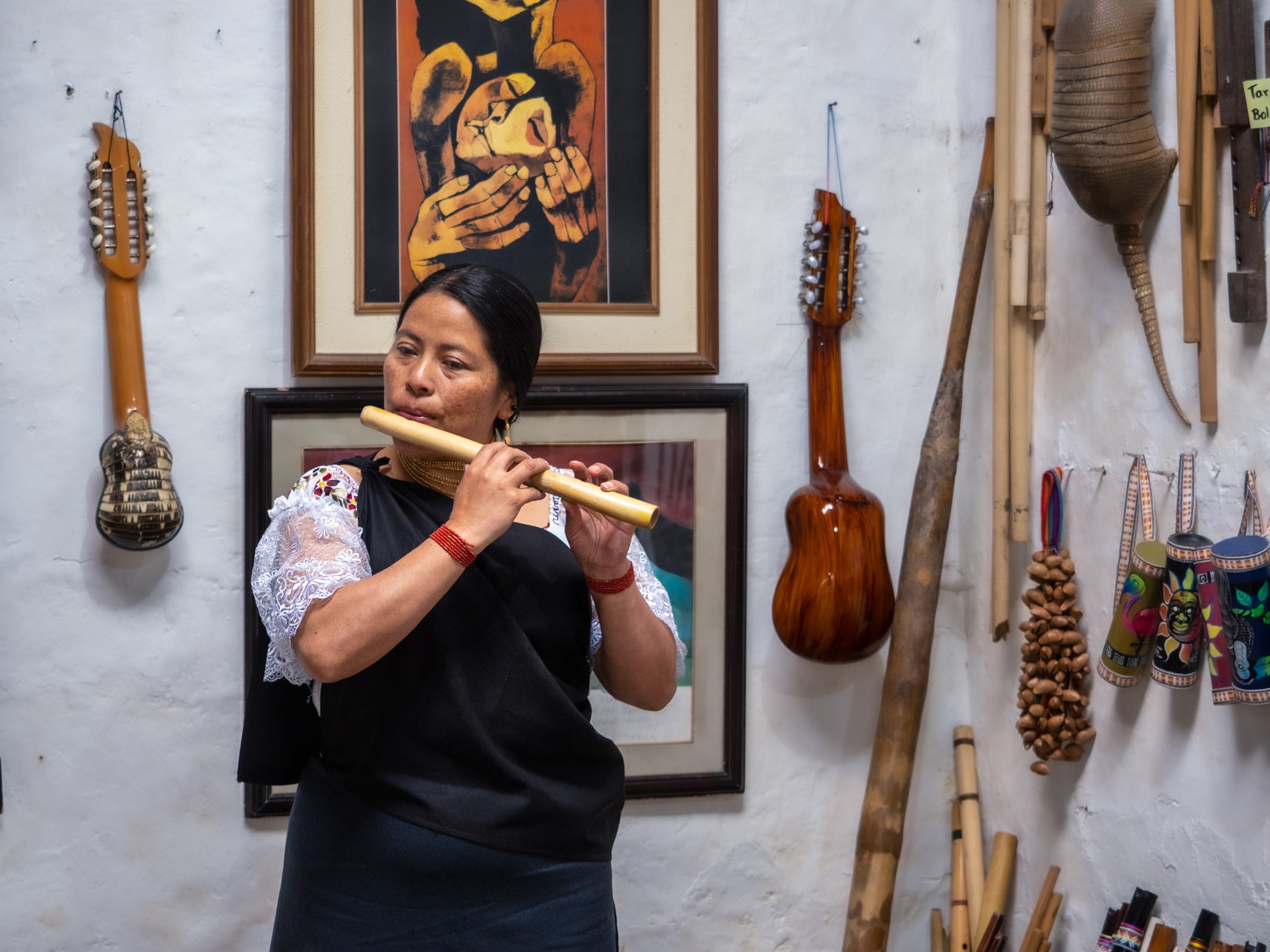 musician man in ecuador.jpg