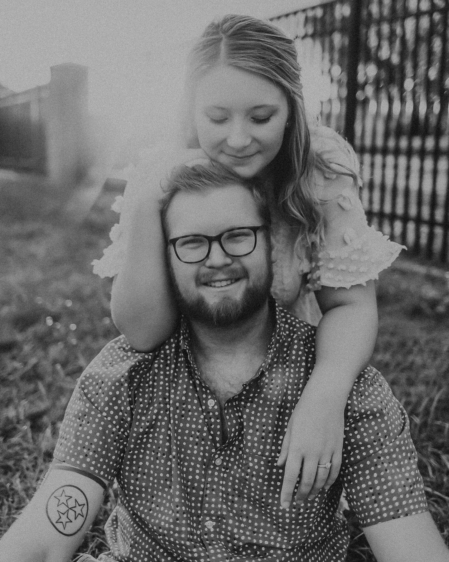 I was looking back through my old albums and found this from a summer engagement session in Knoxville, my favorite place. So I re-edited them to black and white, because it&rsquo;s also my favorite 🫶🏼