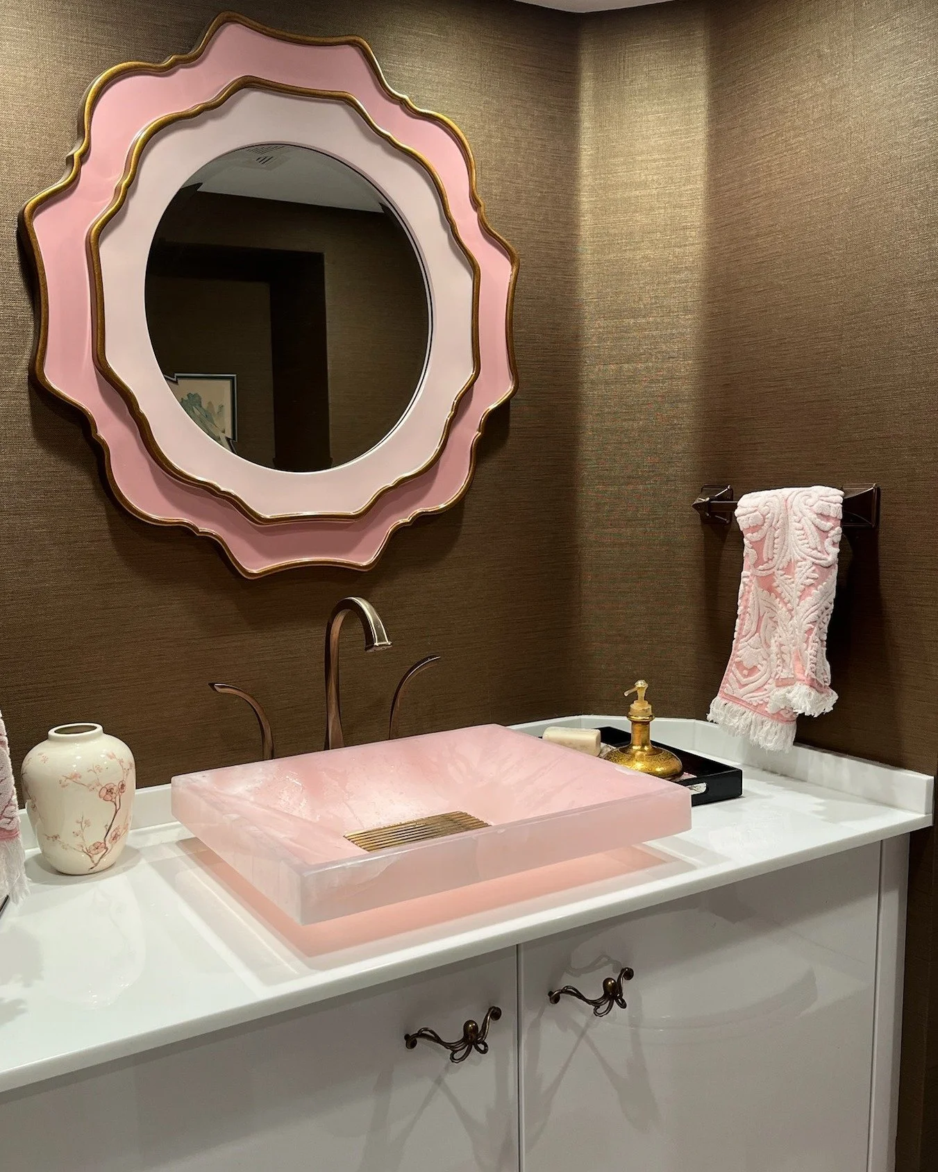 🩷Pink Powder Room Paradise🩷

 #madebynmb #bathroomdesıgn #bathrooms #bathroomdecor #bathroomideas #bathroominspo #powderroom #powderroomgoals #powderroomideas #coquette #coquetteaesthetic #coquette🎀 #custombathroom #custombathrooms #custombathroom