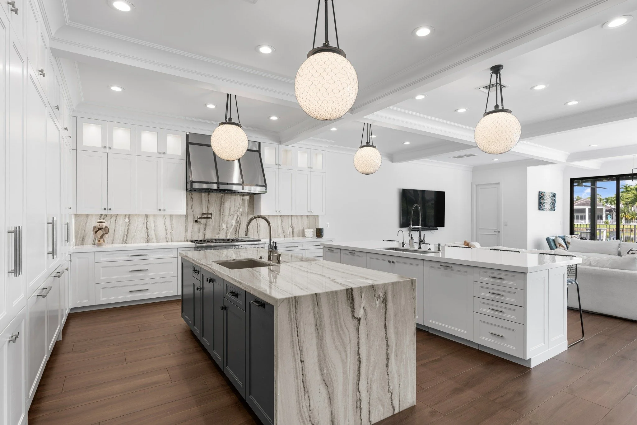 Details! Details! Details! 

We are obsessed with how the veining in this island continues into the backsplash!

 #madebynmb #dreamhome #dreamhomes #dreamhomegoals #dreamkitchen #dreamkitchens #dreamkitchendesign #kitchengoals #customkitchen #customk