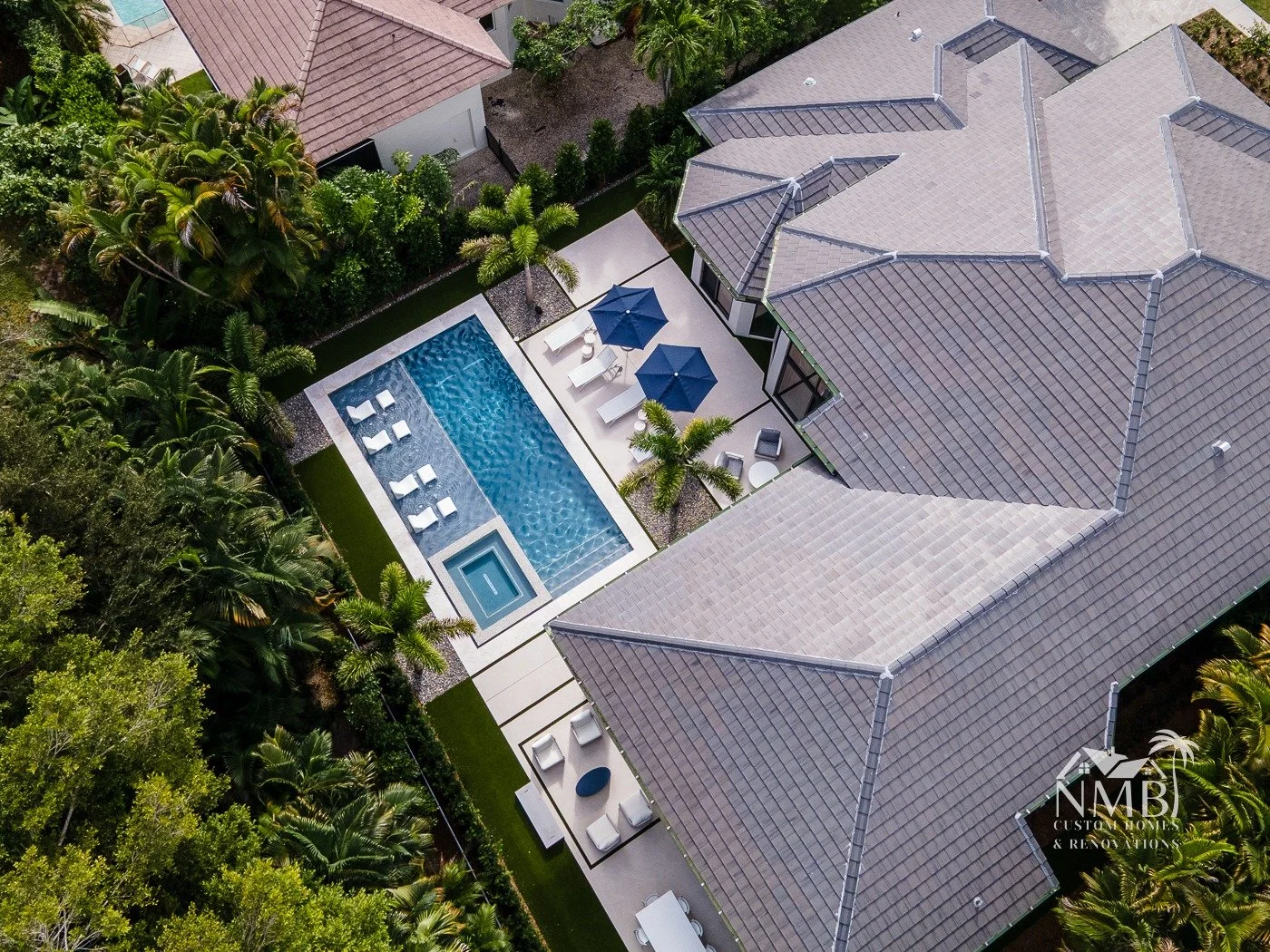 There's nothing better than living in your own poolside paradise! 

 #madebynmb #customhomes #dreamhomes #countryclublifestyle #CustomPools #custompooldesign #custompoolsandspas