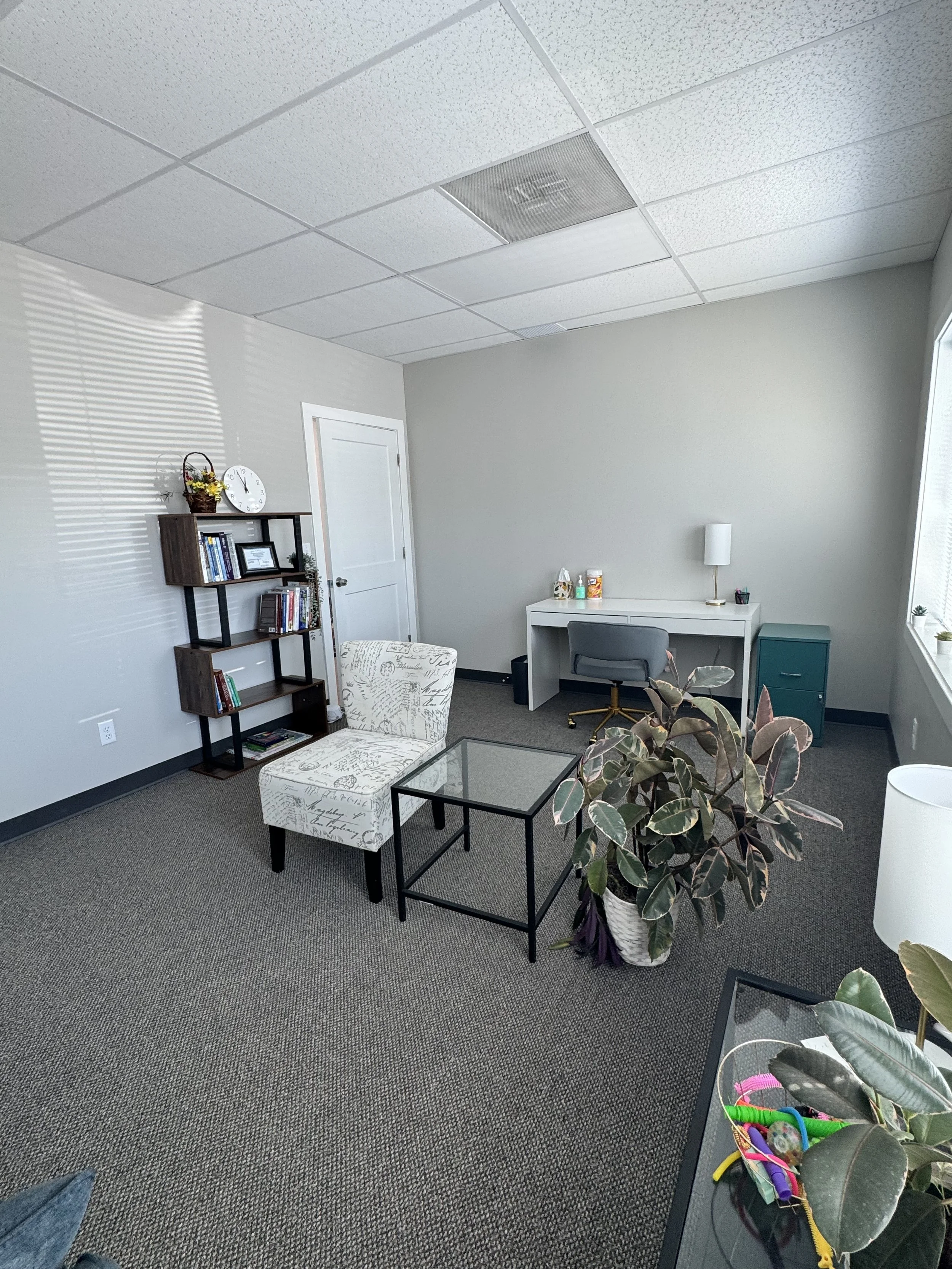 Ashley's counseling office. She specializes in working with teens and college students struggling with trauma, anxiety & depression.