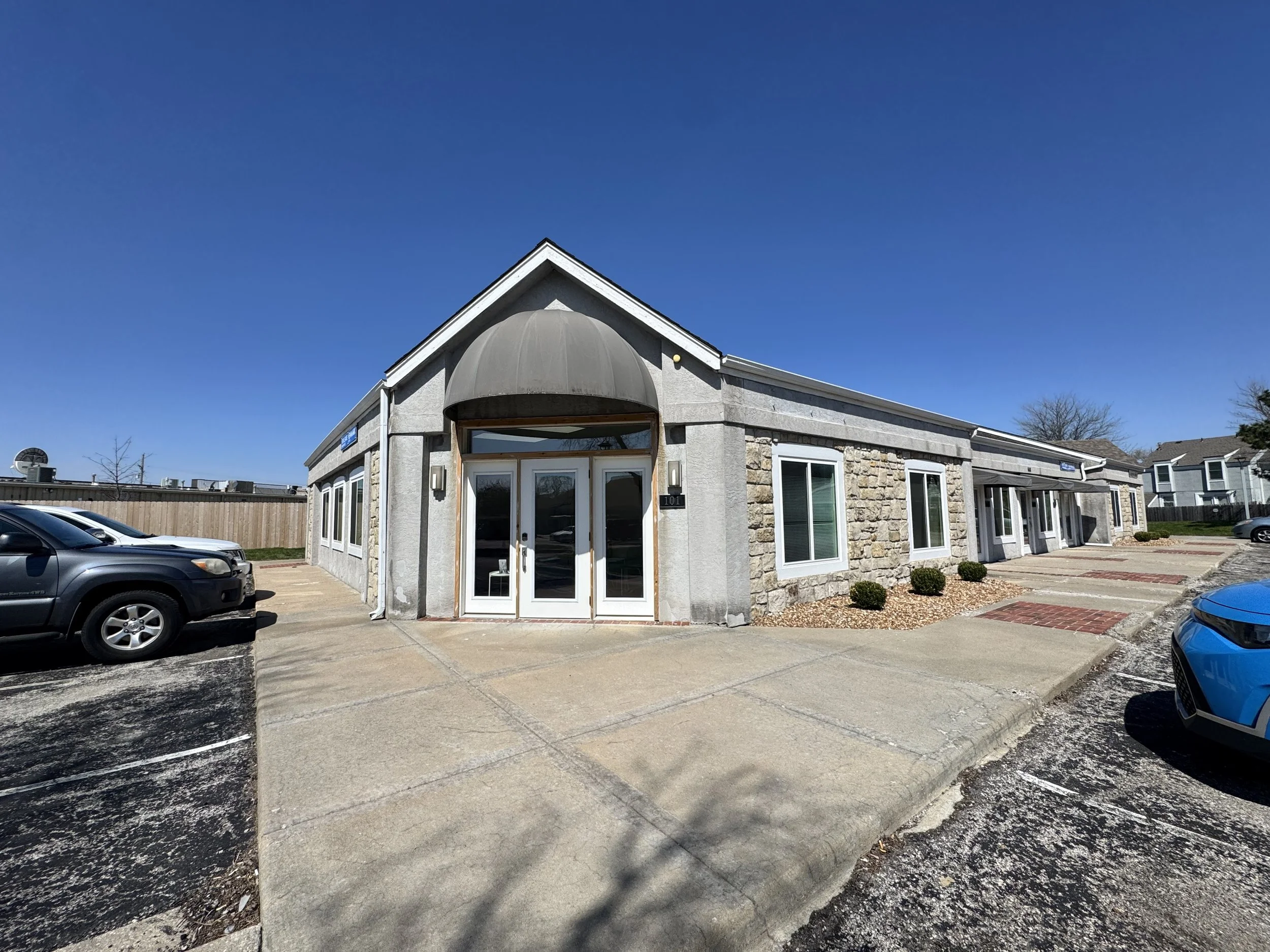 Photo of Aspire Counseling from the parking lot to help new therapy clients identify our practice when they arrive.