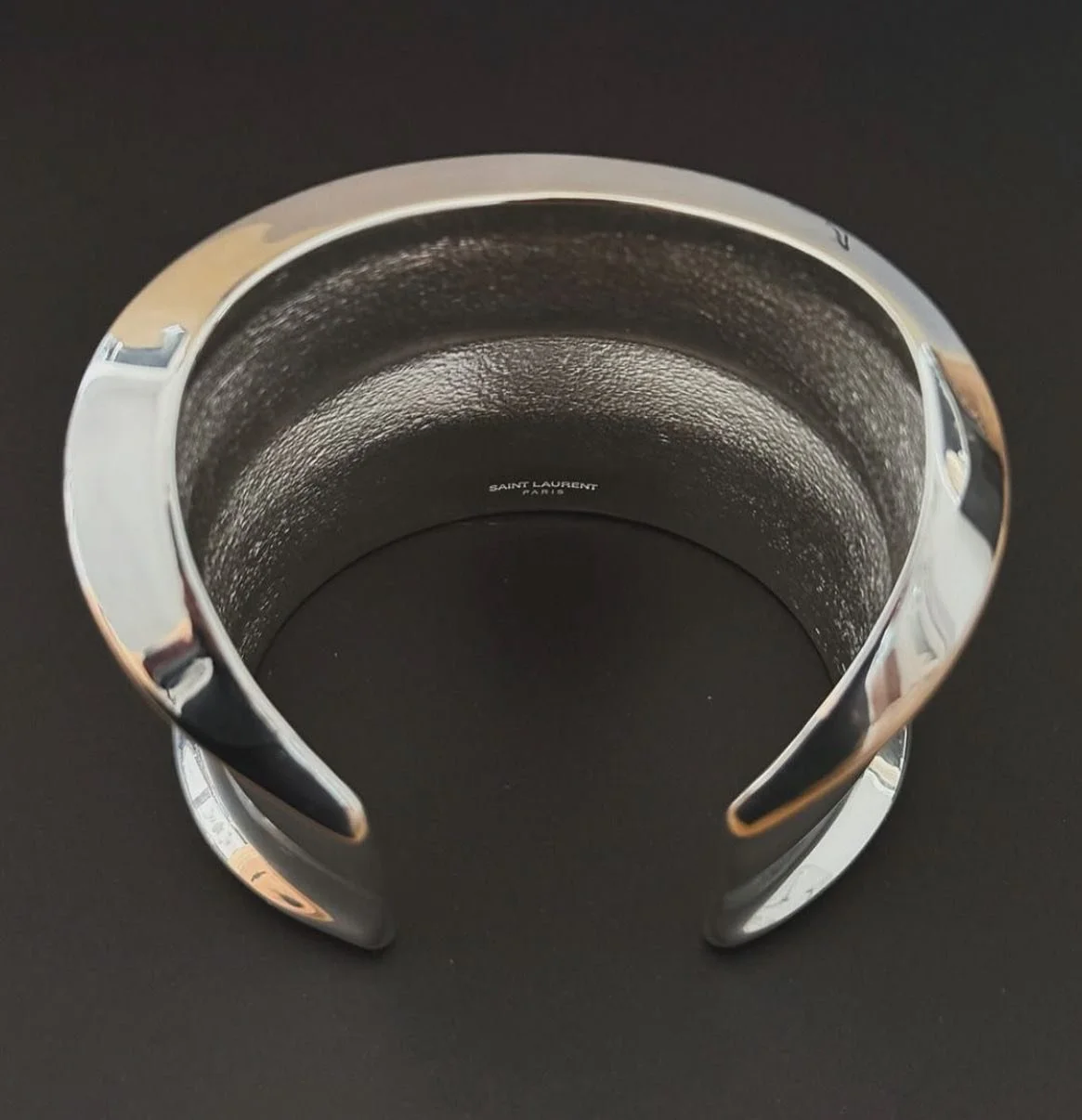 Close-up #SaintLaurent