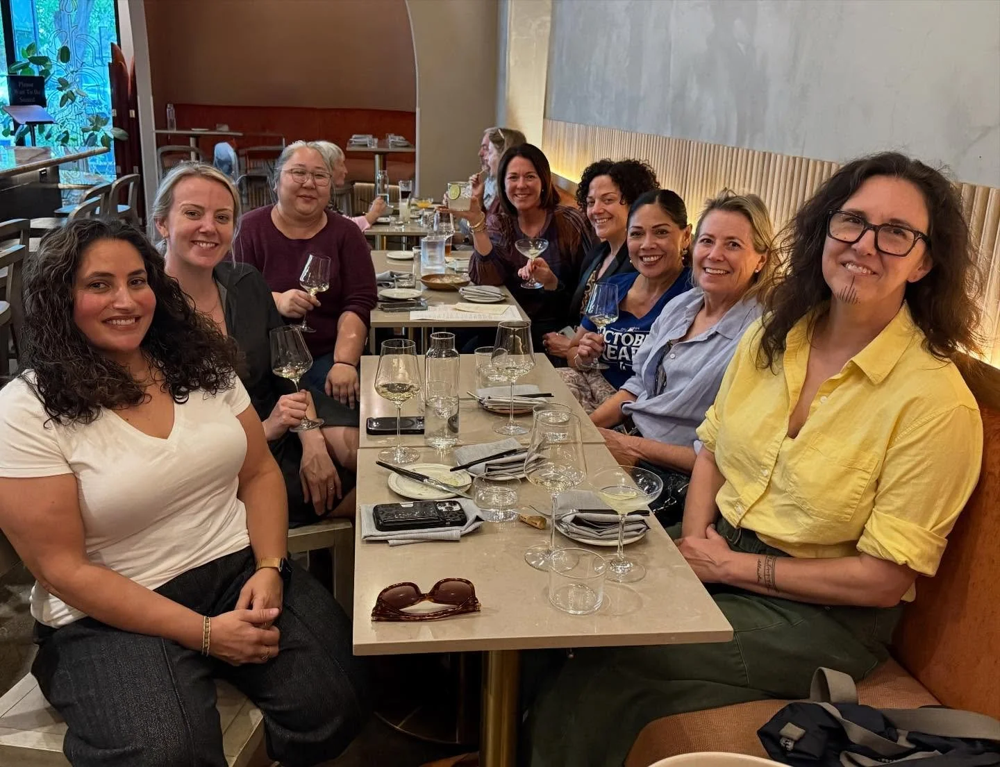 Let&rsquo;s close out 2025 together and toast to 2026! 🥂We&rsquo;re excited to join our @batonnage_forum community for a holiday party to celebrate each other: women shaping our wine world and all those who support and build them up. 

No better pla