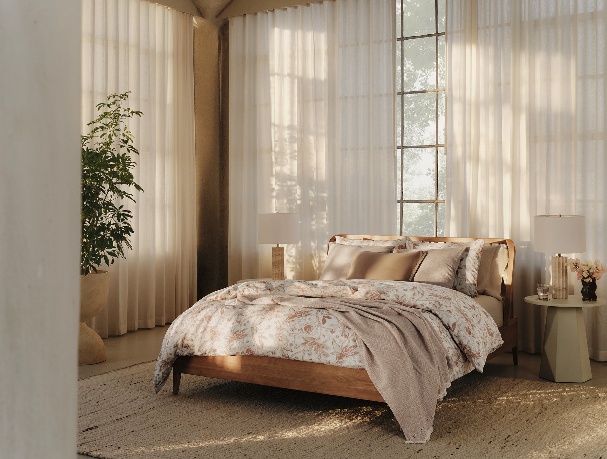 SP25_EEcom_SeaBloomPrintBed_NaturalwPraline_A_038 V2.jpg