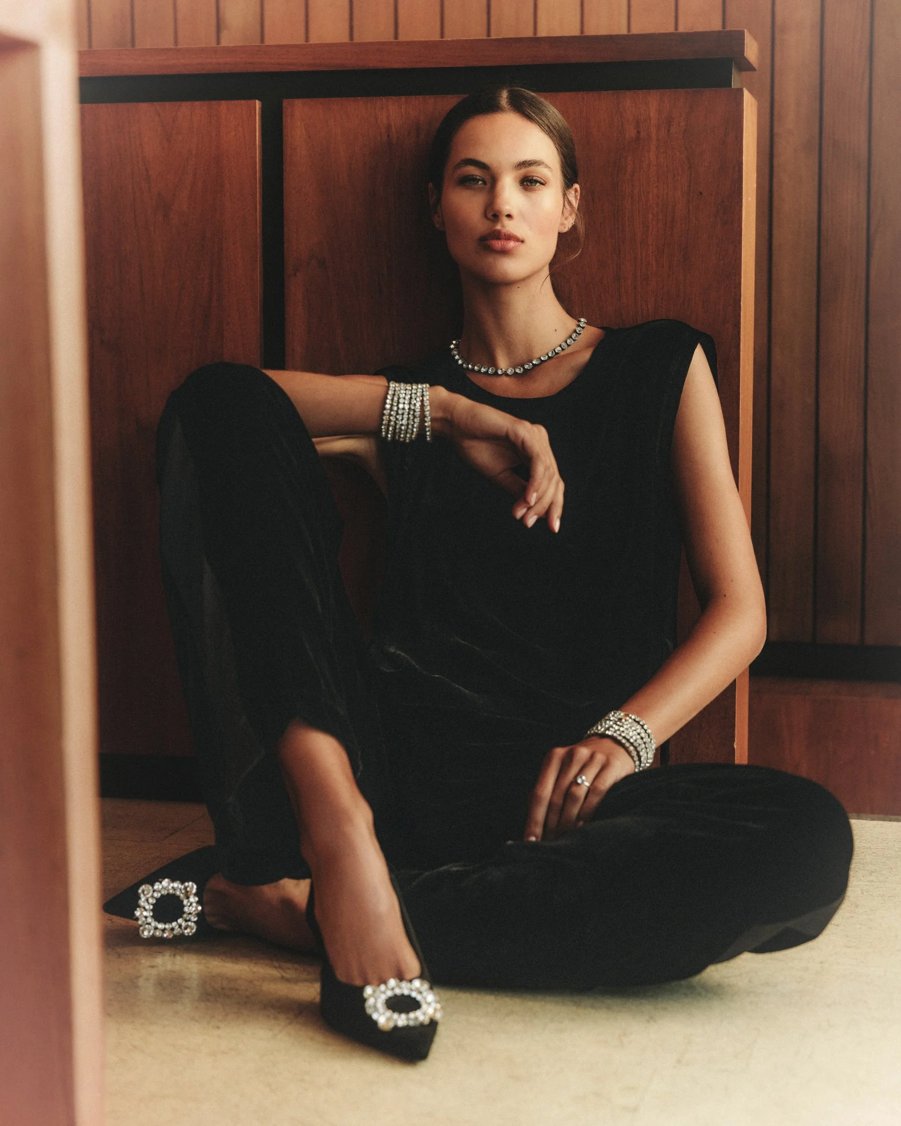 vw_hol25_hadley07-black-hilma07_LOOK_12_019 RT F crop.jpg