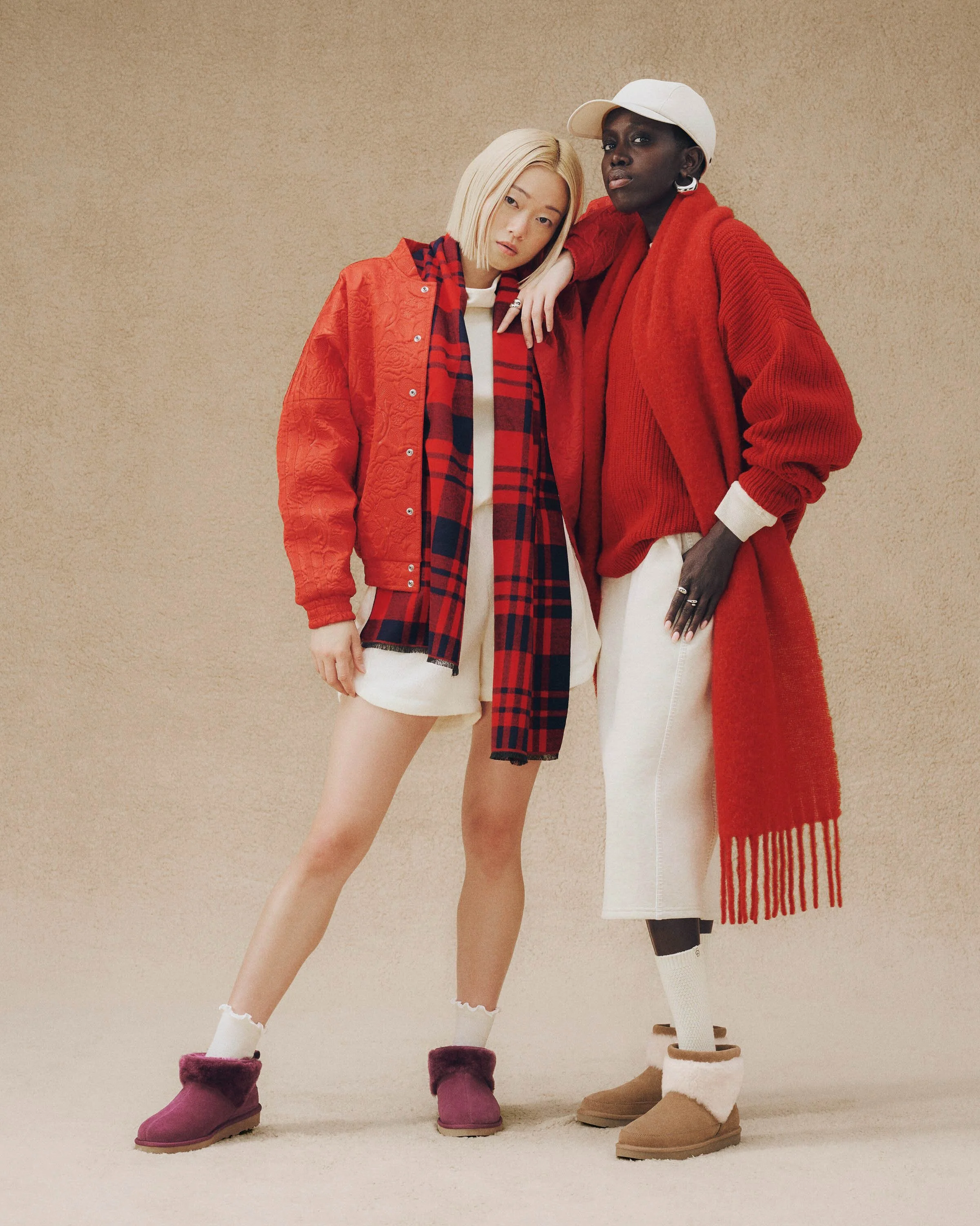 LARGE-AW25-W-CLASSIC-MINI-SNUGSCAPE-1174519-CHE-W-CLASSIC-ULTRA-MINI-SNUGSCAPE-1174518-BTMG-FL-V 2.jpg