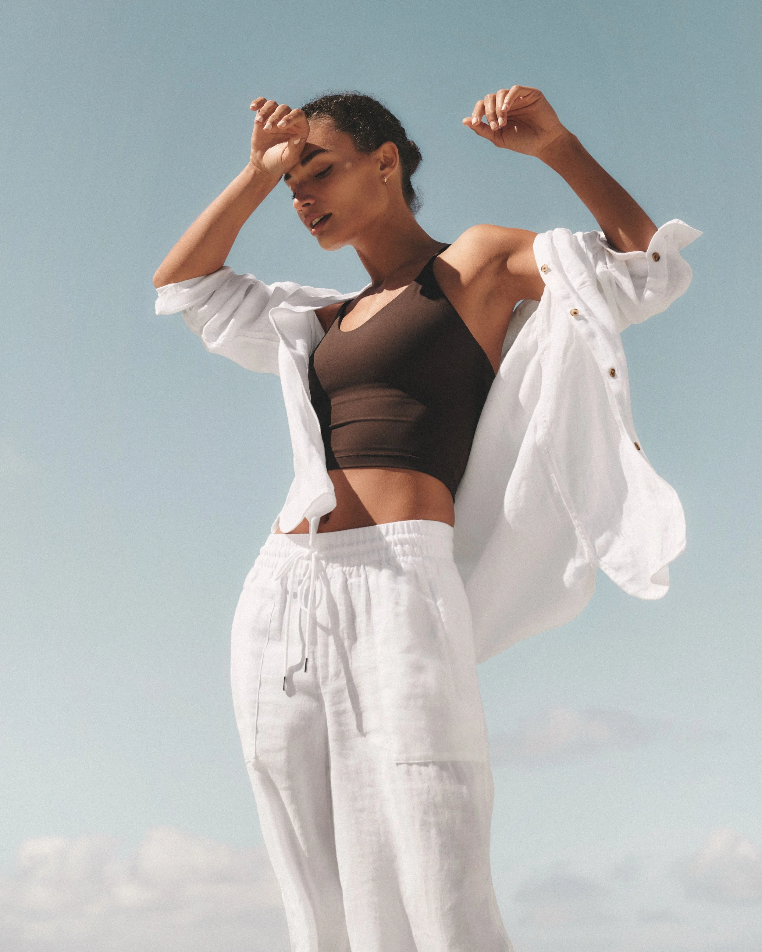 AT_WMN_SU26_F02_WLOC324_All_Day_Active_319 crop.jpg