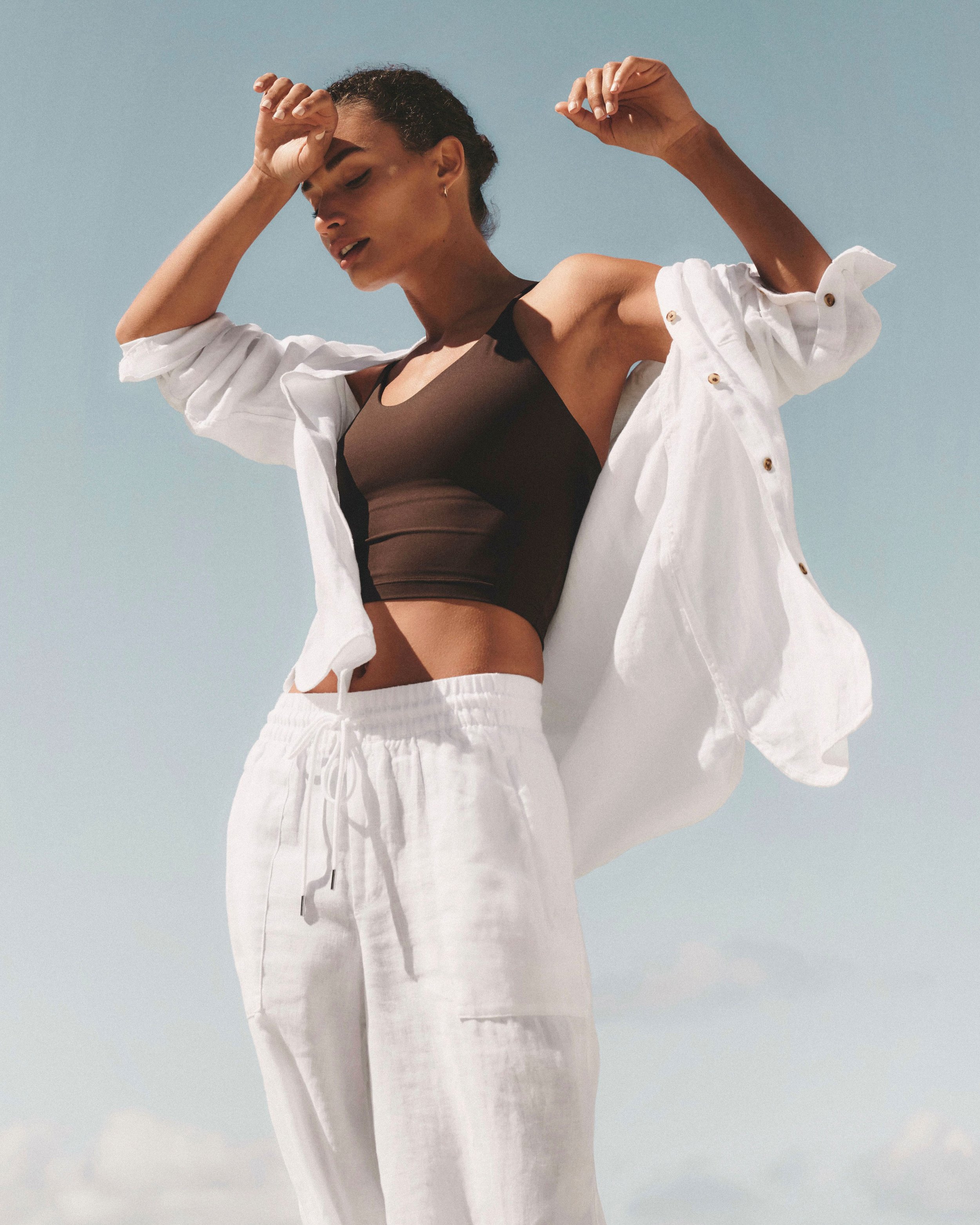AT_WMN_SU26_F02_WLOC324_All_Day_Active_319 crop.jpg