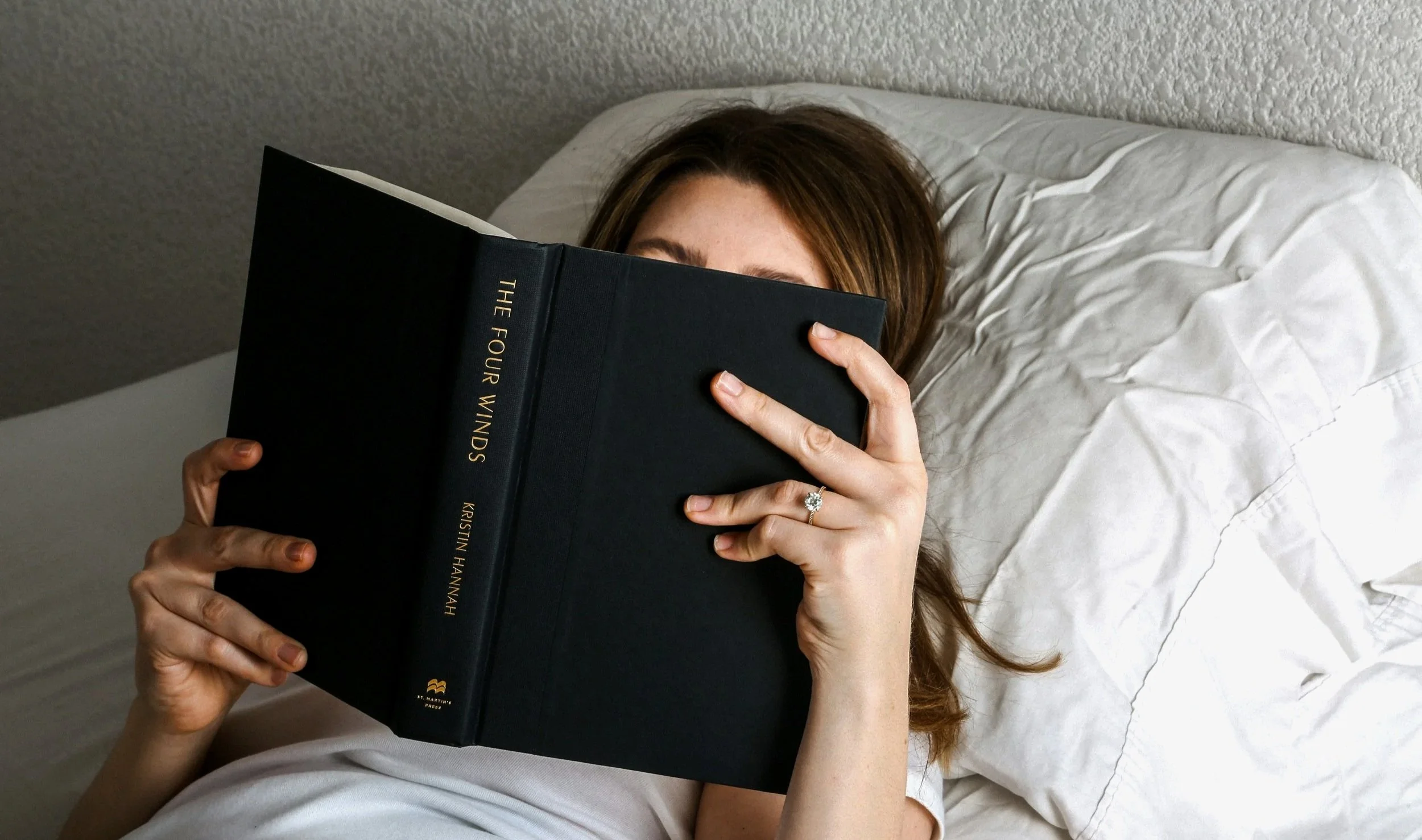 9 Relaxing Romance Novels to Soothe Your Tired Mind