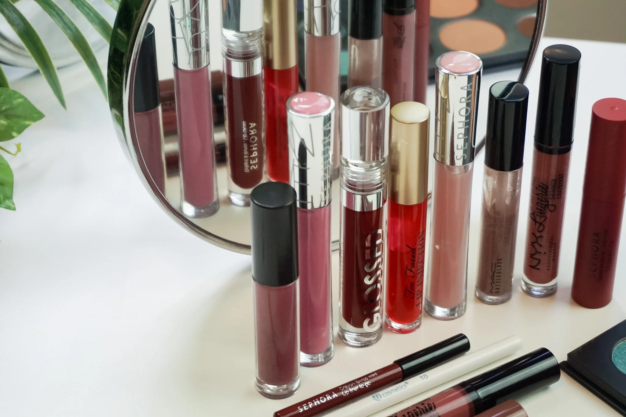Loving My Big Beautiful Lips / My Favourite Lip Glosses For Dark Skin Girls