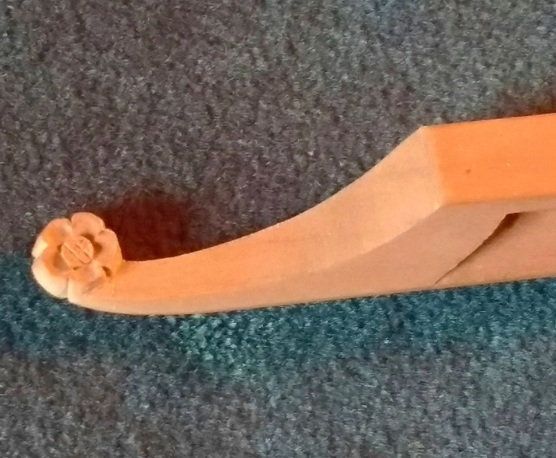 Bridge end for early 6c lute (small Frei)