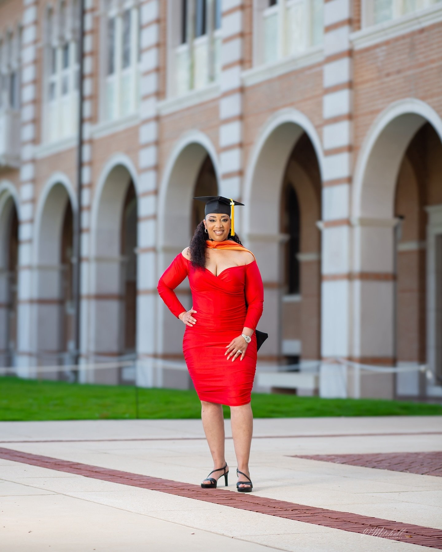 Mastered the practice of nursing 🎓
&bull;
&bull;
&bull;
#DMitchellPhotography #Masters #Photographer #Graduate #HoustonGrads #Nurse #DowntownHouston #HoustonPhotographer