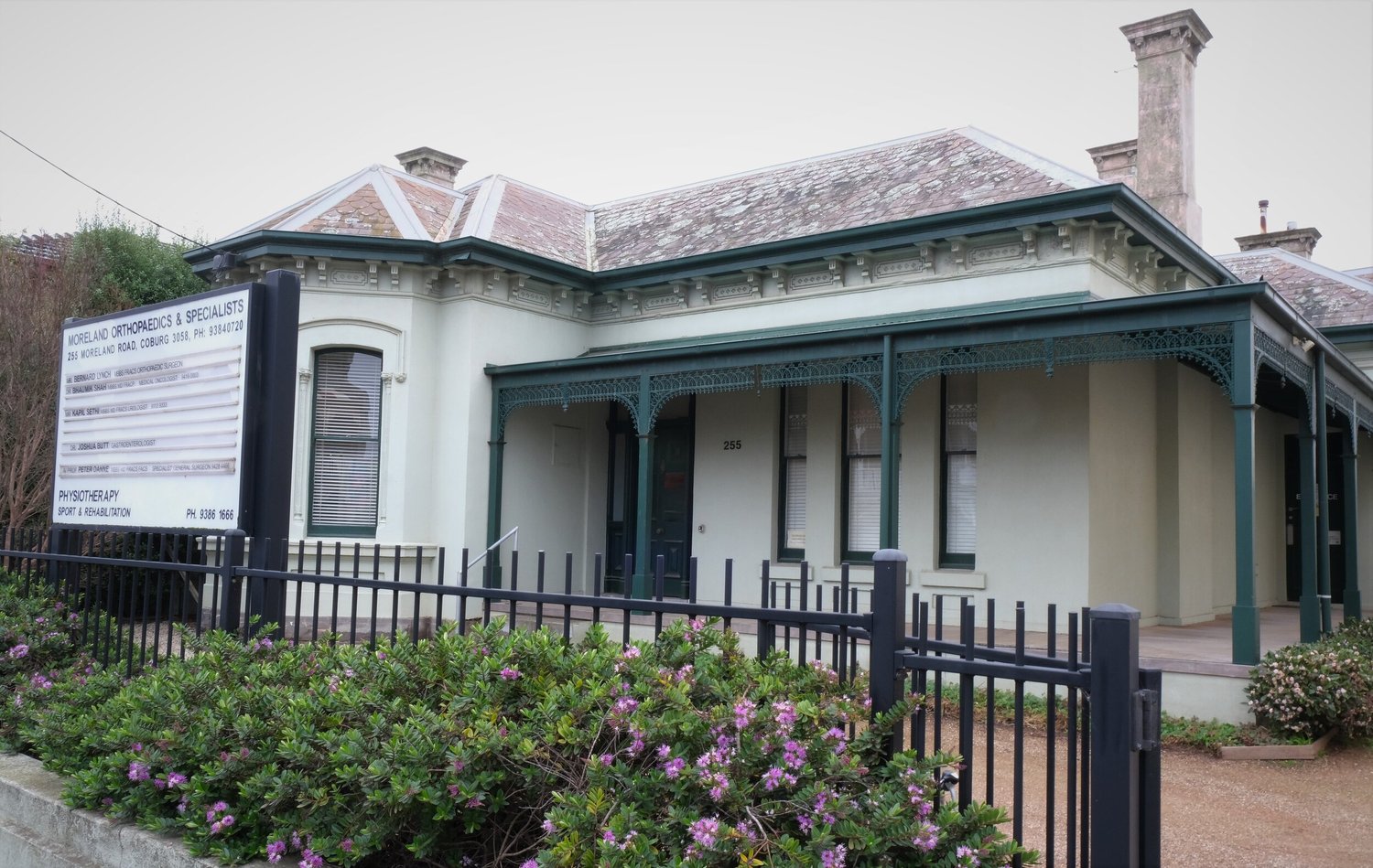 Clinic Information — Mr Bernard Lynch