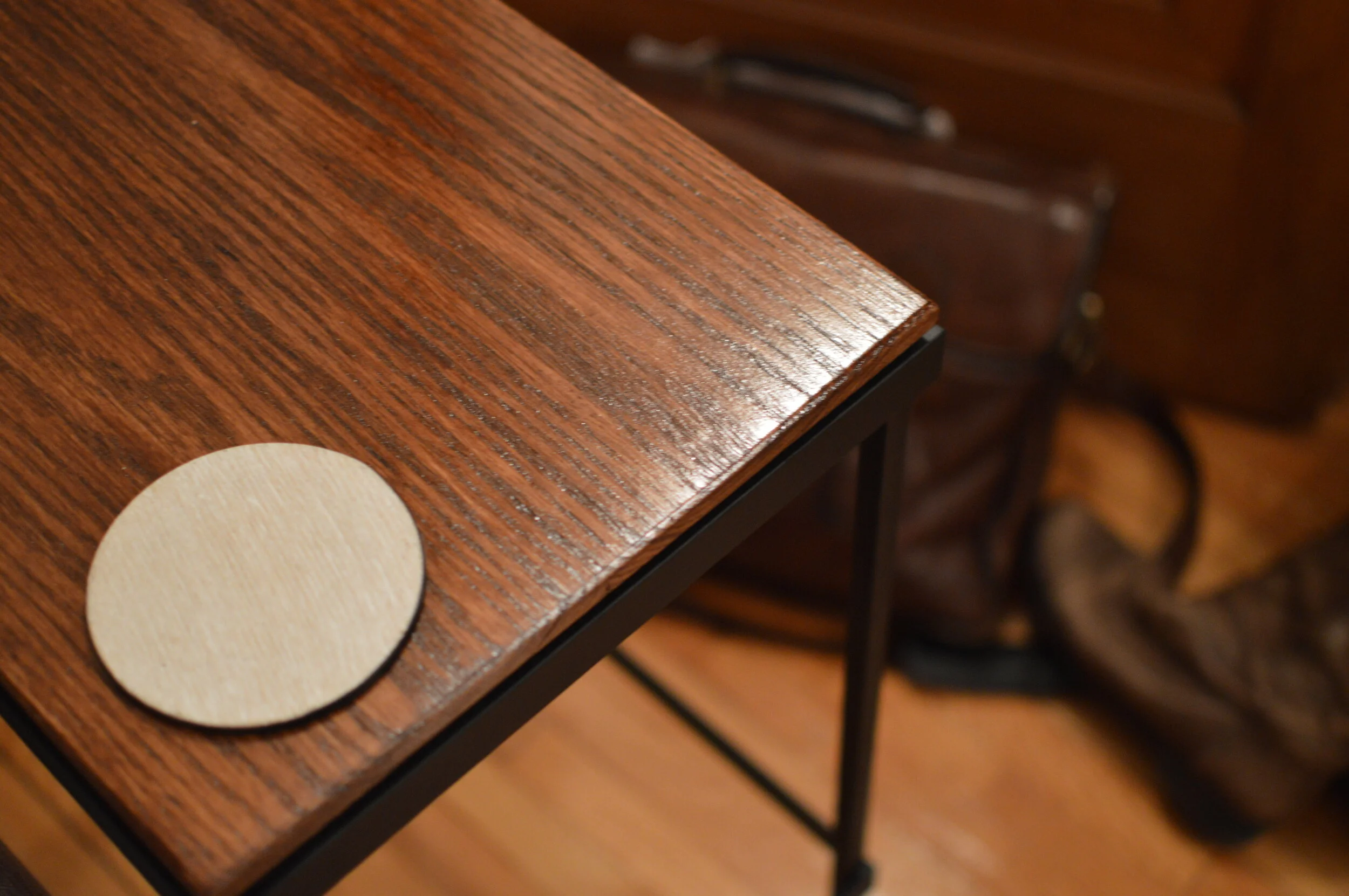 A dark stain on the tops with a topcoat of lacquer still allows the natural grain to come through.