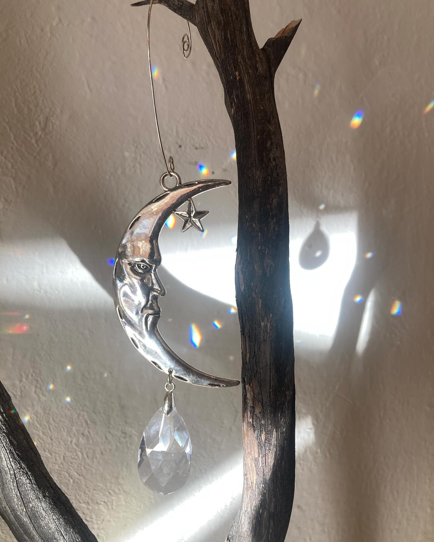 Crystal Talismans✨ 

I&rsquo;ve been having fun exploring making sun catchers and what I call crystal talismans 

These can be thought of as crystal charms or talismans to hang in a space

They all bring their own energy, such as inspiration, reflect