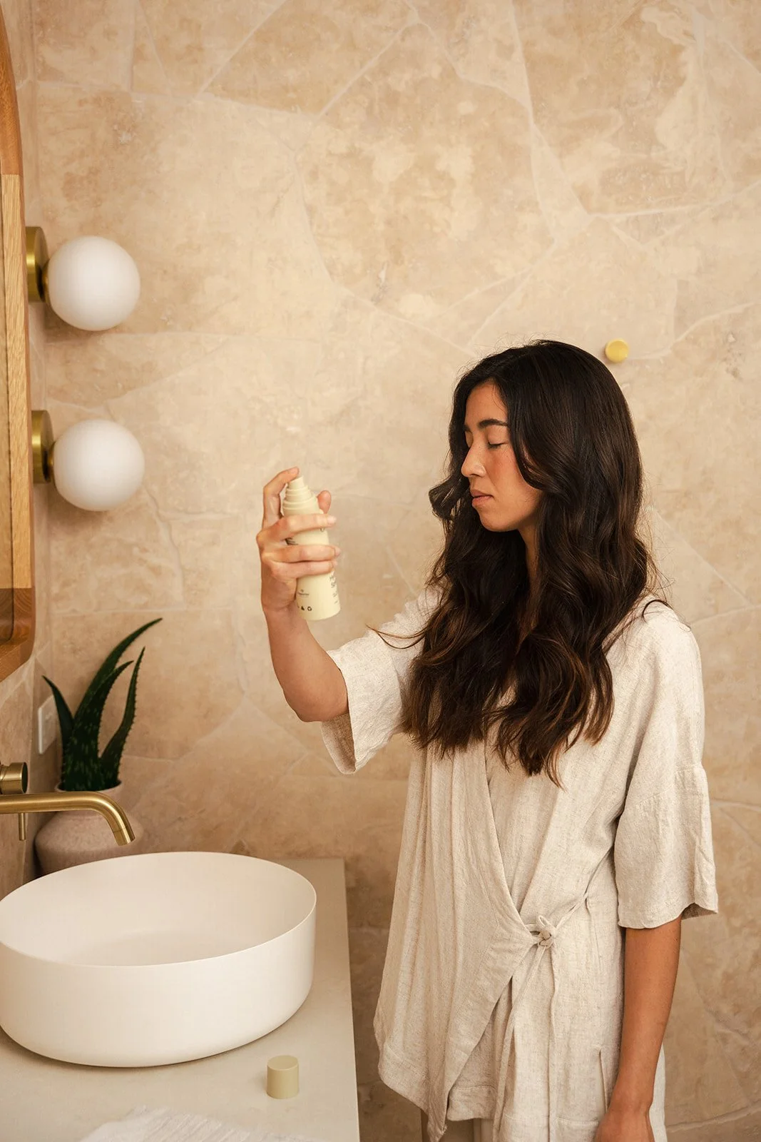 OrganicSpa Hydrating Spritz Toning Mist  DSC09770.jpg