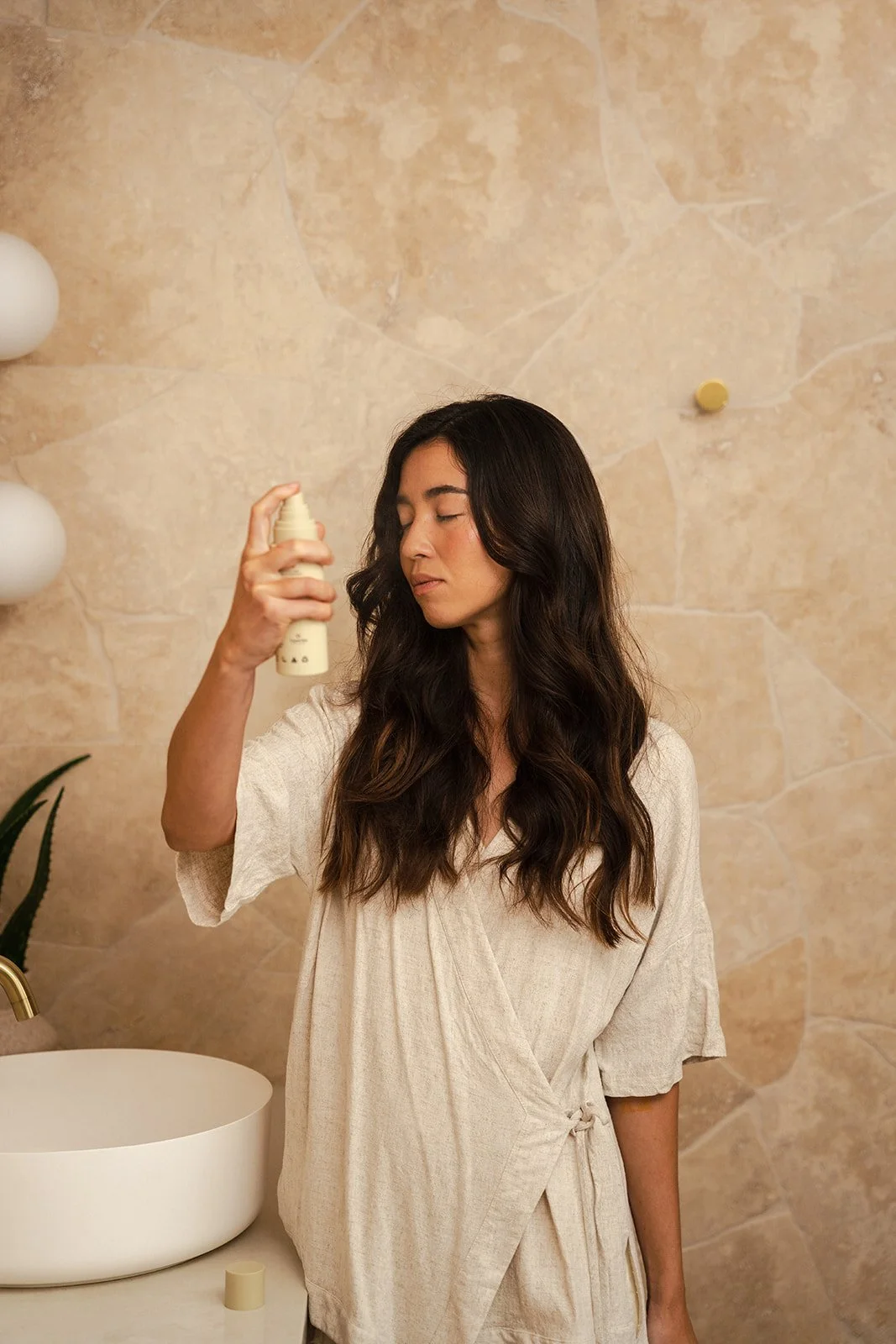 OrganicSpa Hydrating Spritz Toning Mist  DSC09800.jpg