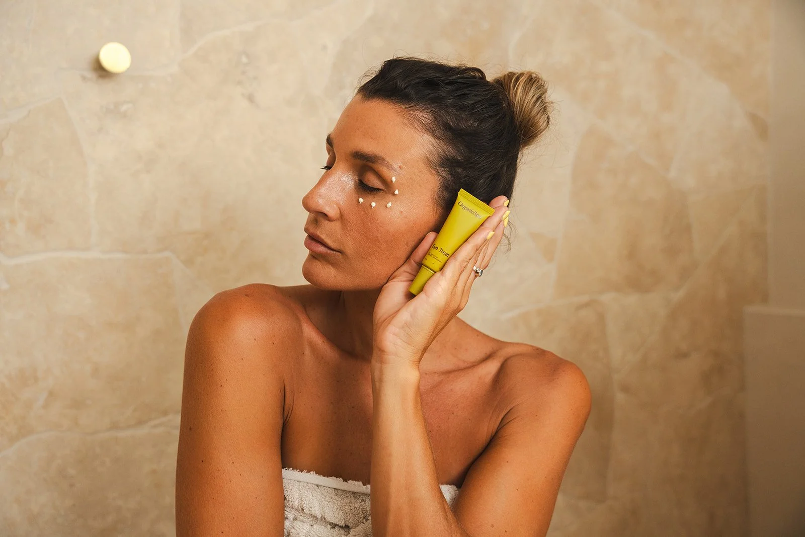 ORGANICSPA EYE TREAT DSC02110.jpg