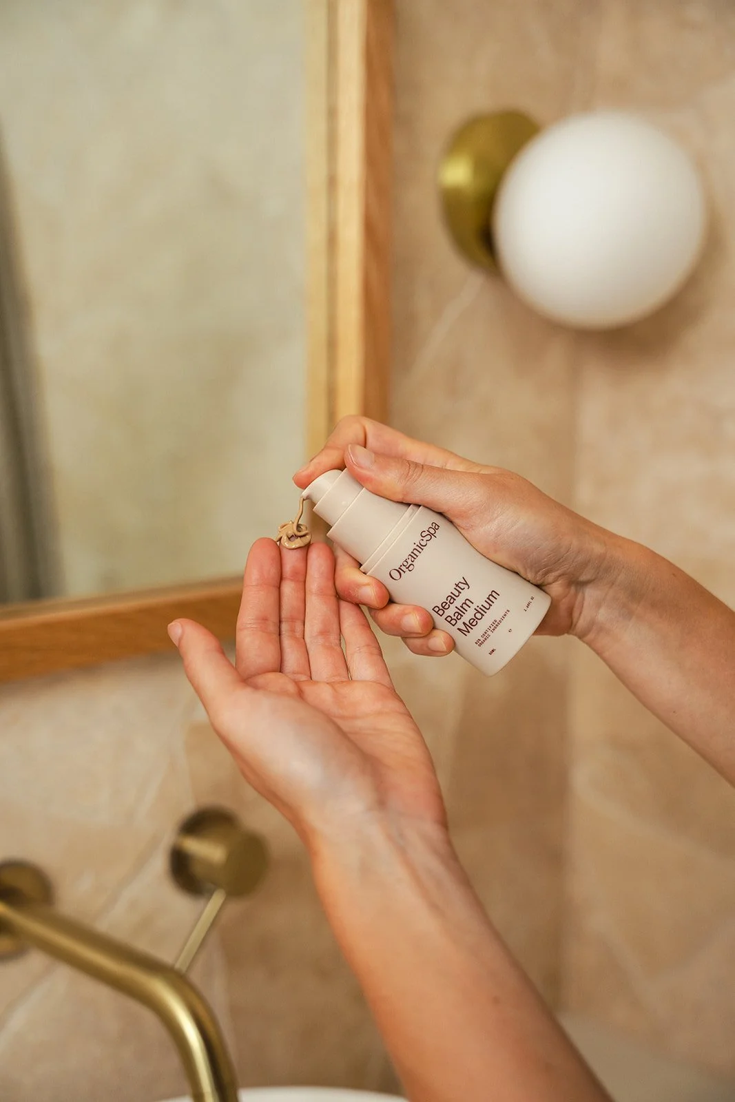 OrganicSpa Beauty Balm (BB Cream)  DSC01371.jpg