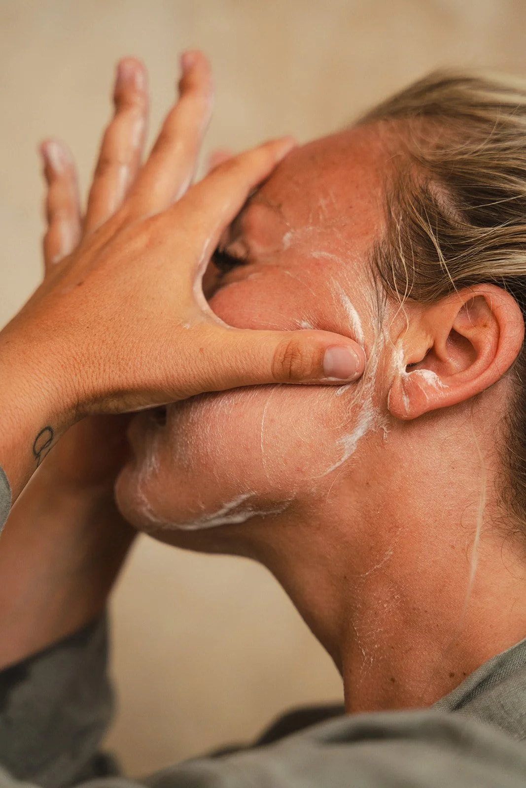 OrganicSpa Lactic Gel Cleanser DSC02808.jpg