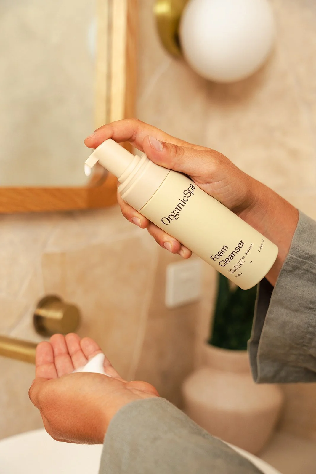 OrganicSpa Foam Cleanser DSC02412.jpg