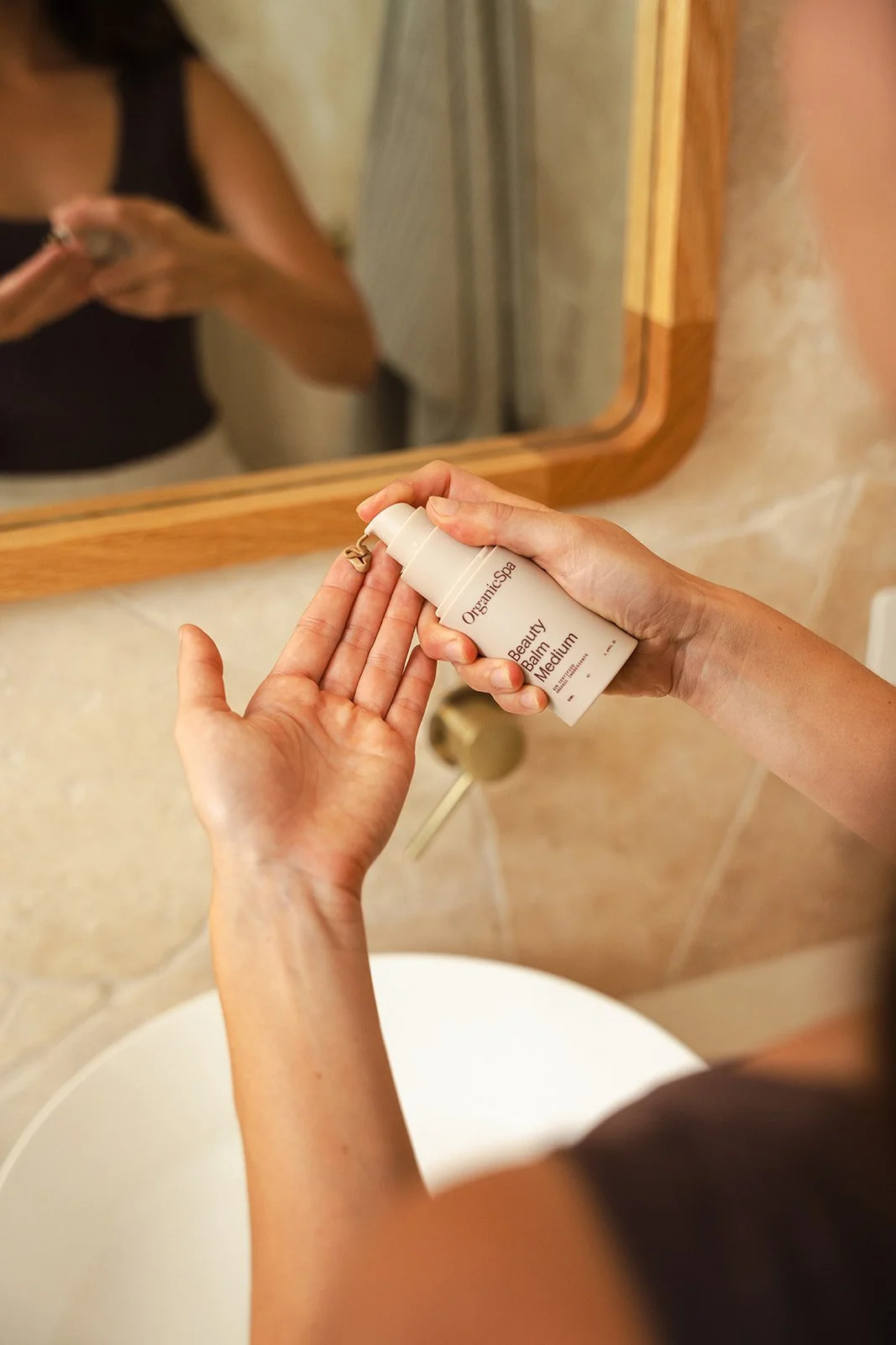 OrganicSpa Beauty Balm (BB Cream)  DSC01359.jpg