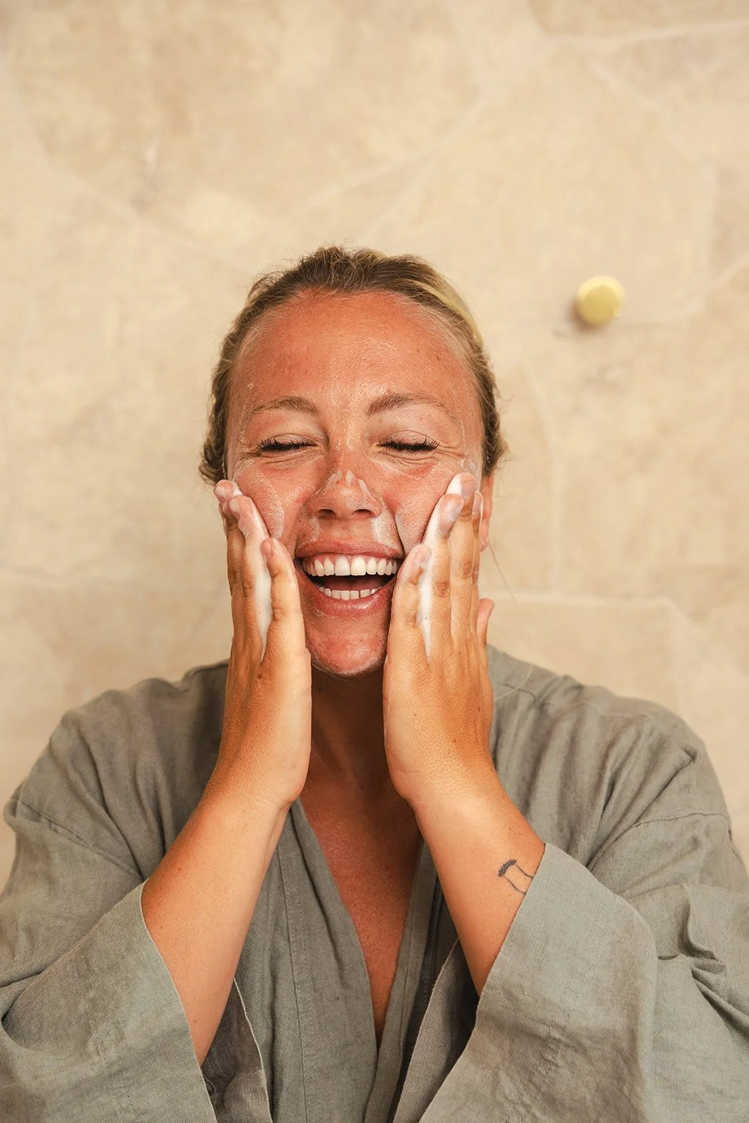 OrganicSpa Foam Cleanser DSC02508.jpg