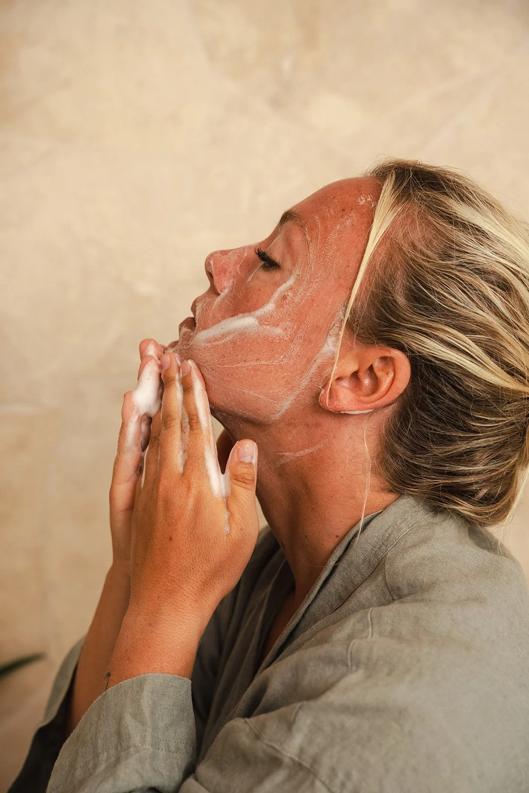 OrganicSpa Foam Cleanser DSC02468.jpg