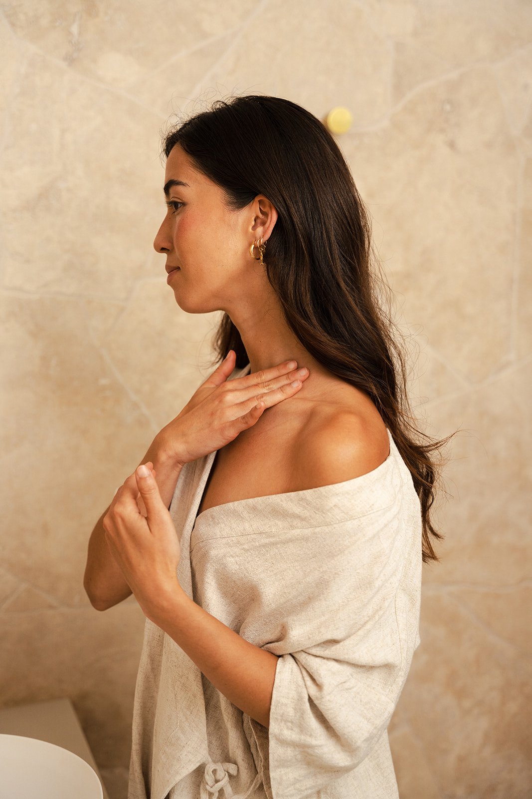 Organicspa Active Brightening Serum DSC09911.jpg