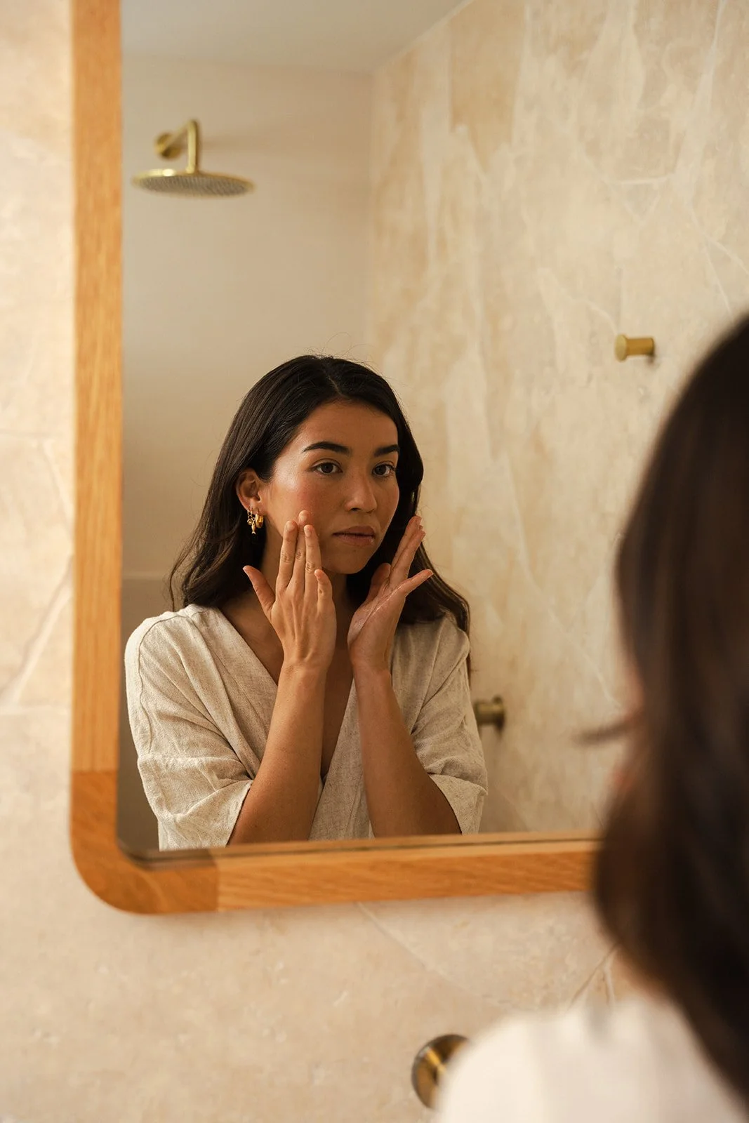 Organicspa Active Brightening Serum DSC09883.jpg