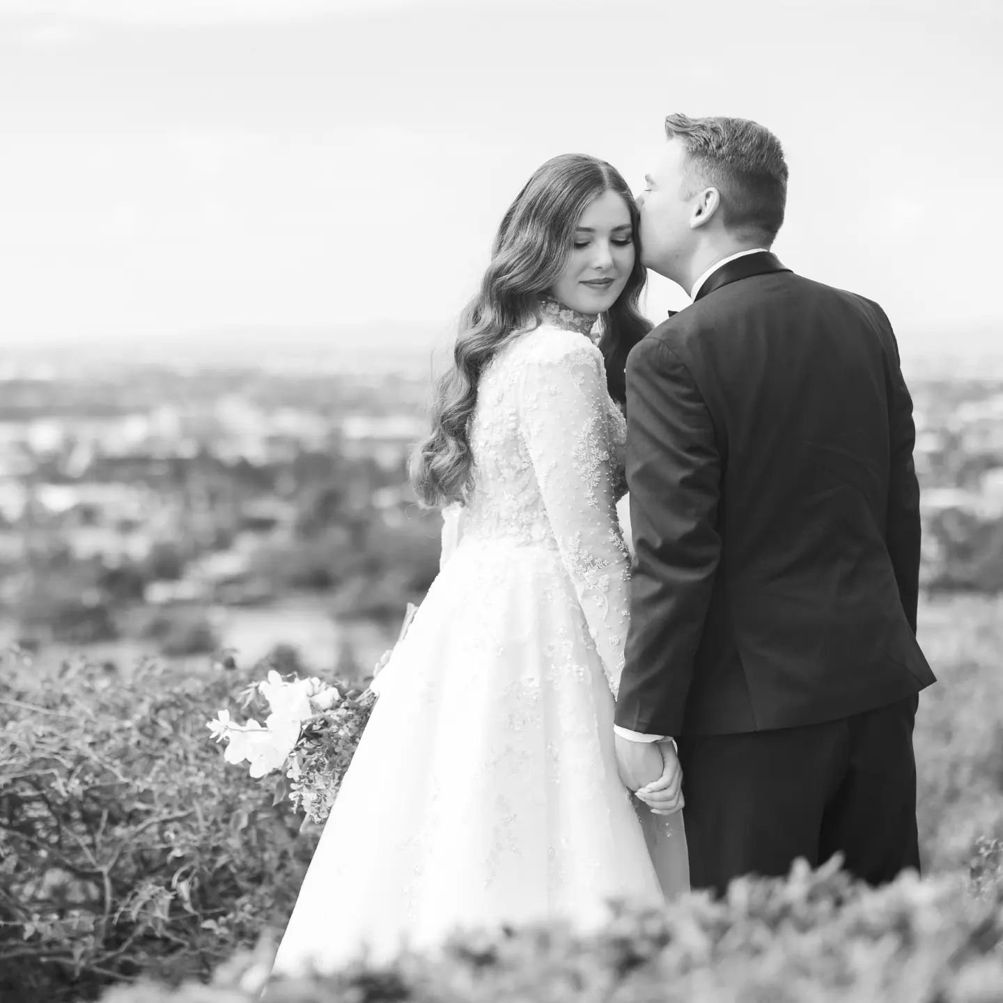 Annika and Mac Sharp ❤️📸💍

As I try to catch up on posting my wedding photos from this past year, I wanted to be sure to include Annika and Mac. I was super blessed to capture their wedding in February, and it was especially fun on my birthday! (I'