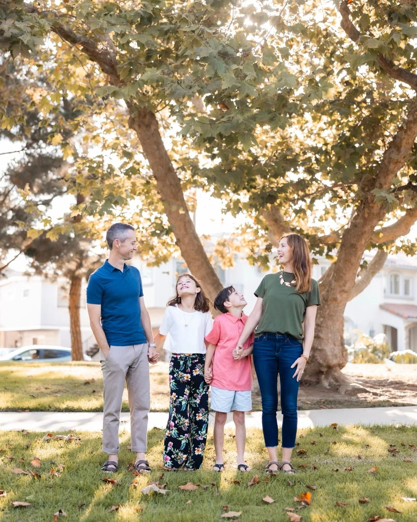 Howard Fam 📸❤️

Great clients, better friends, amazing family. The Howard family is sending love to you this holiday season 🍁🎄

Family shoots are booking up :) Visit fickephotography.com to schedule a session before the end of the year! 

Si