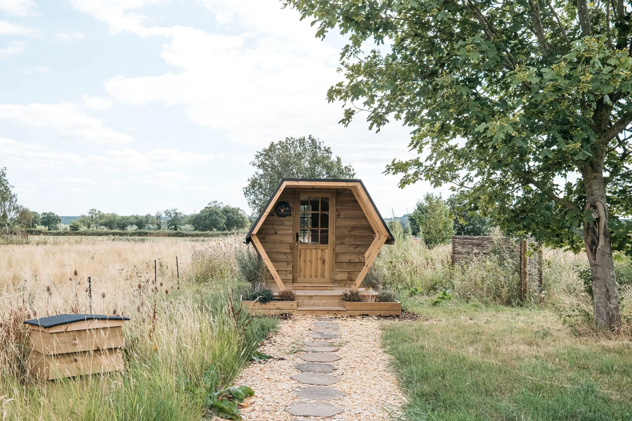 Bee therapy pod experience in South Derbyshire with Beeconscious