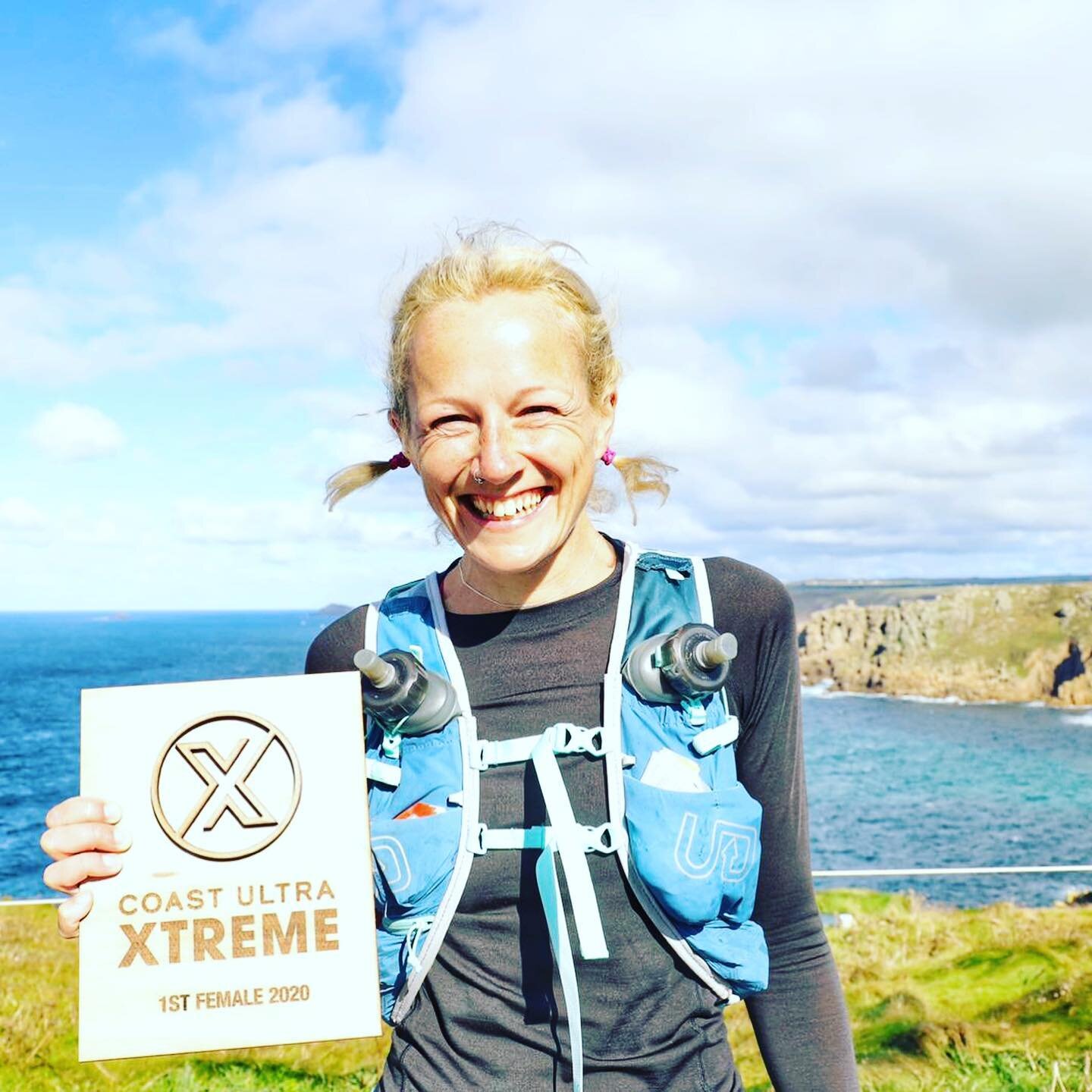 Julia Davis is the first female finisher at Land&rsquo;s End in 05:23:24 and the overall female winner of the Atlantic Coast Challenge 👏👏👏

@clifbar @precisionhydration @myracekit @endurancesportstv 

#running #ultrarunning #trailrunning #running 