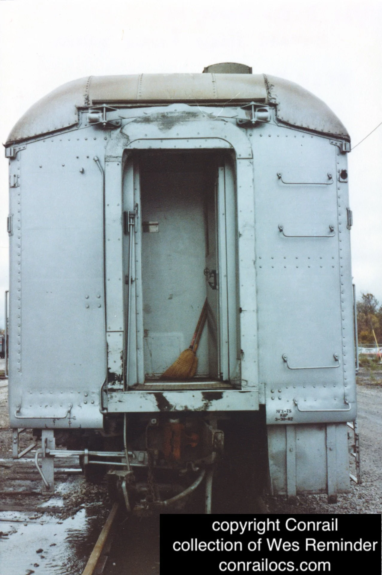 Vestibule End of ATSF 55
