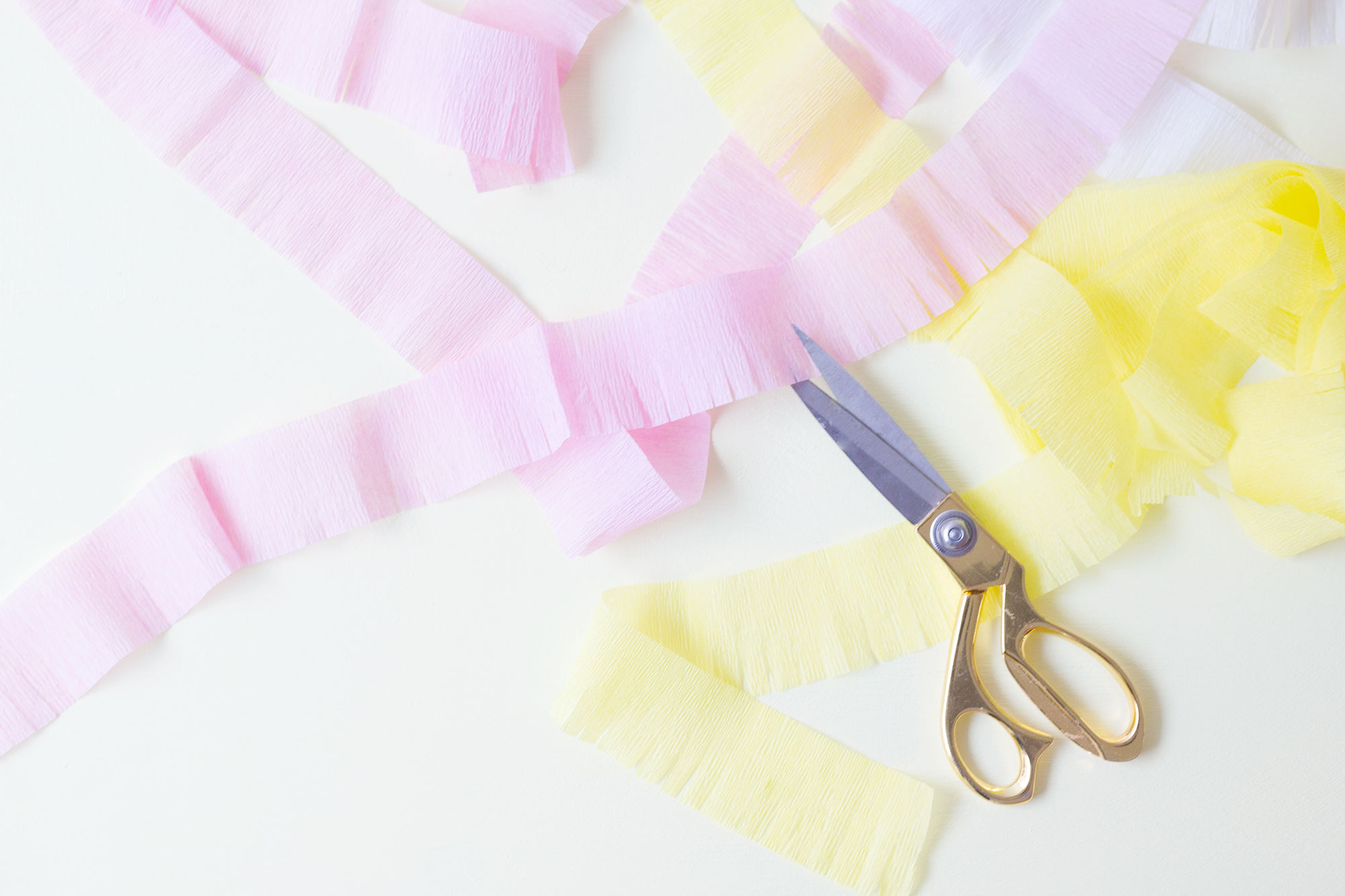 Pastel Craft Club // Candy Corn Miñata