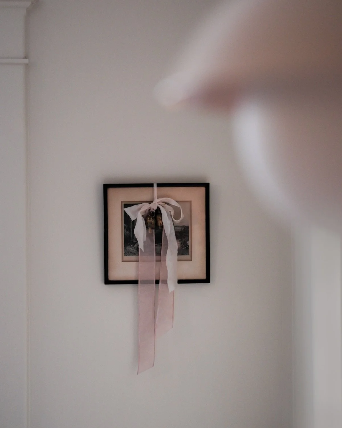 In amongst the craziness of the holiday season (and the overwhelm it can bring), I&rsquo;ve been trying to fit in little projects that allow me to rediscover and embrace the holiday magic &mdash;&nbsp;essential for my daughter, but also, I&rsquo;m le