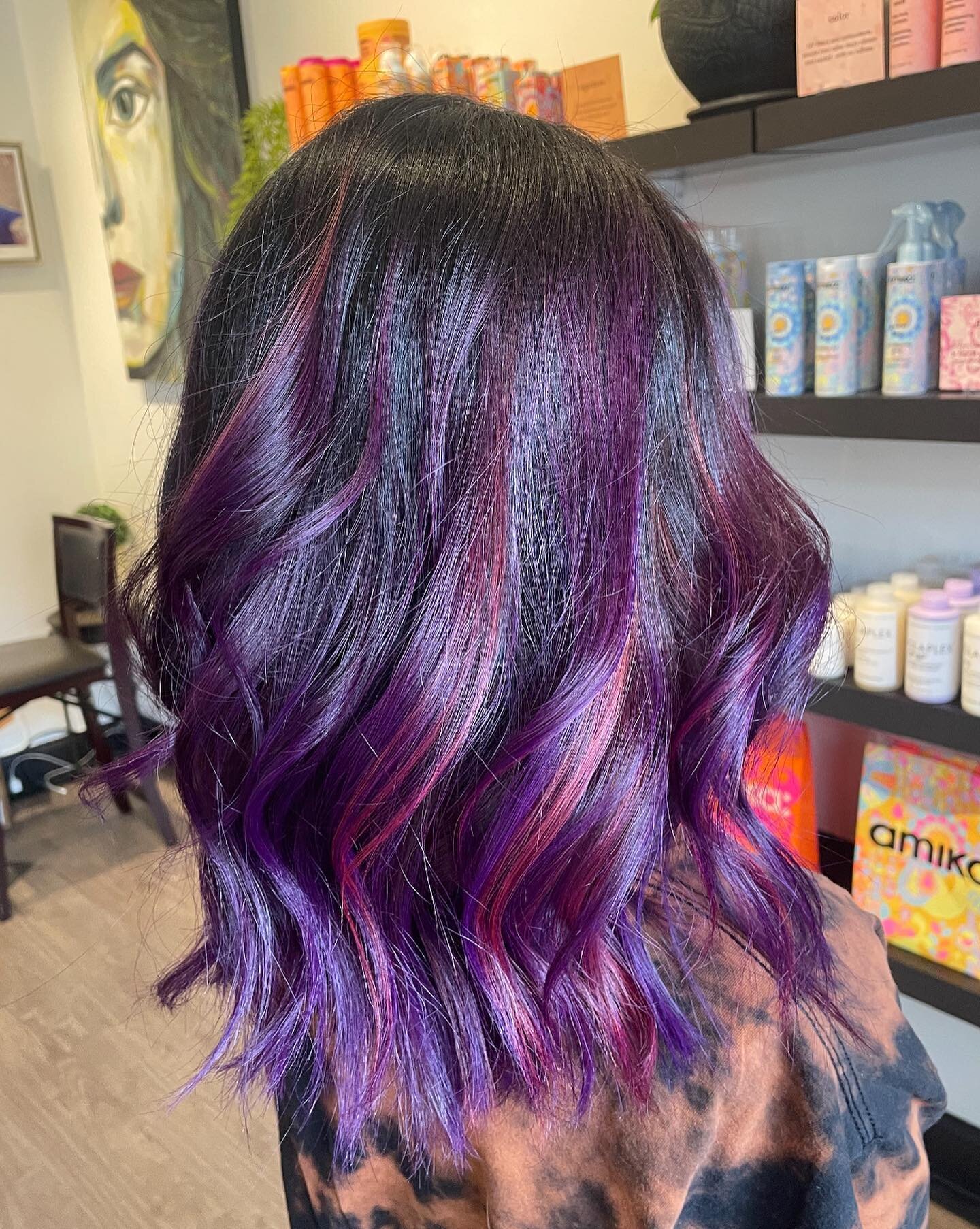 Violet balayage with Coral accents💜💜 by @codyallenhair 

#haircolor #violethair #purple #coralaccents #hairsalon #hair #chicagosalon #rksalonchicago #rksalon