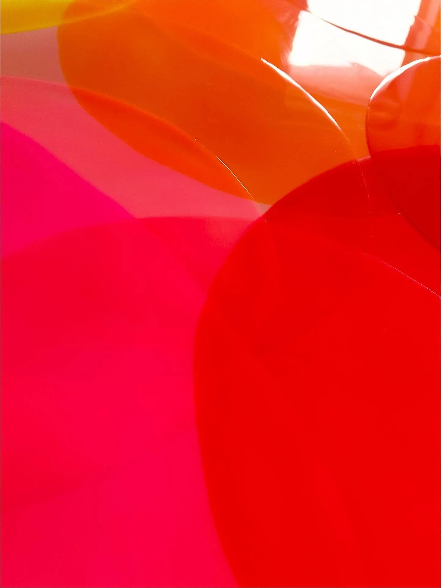 Working with some bright pink orange and yellow on a grey afternoon. I&rsquo;d like to jump in to this world of color!
.
.
.
#abstractart #modernabstract #dopaminedecor #largeformatart  #colorpop #statementart #midcenturyvibes #modernkitsch #boldwall