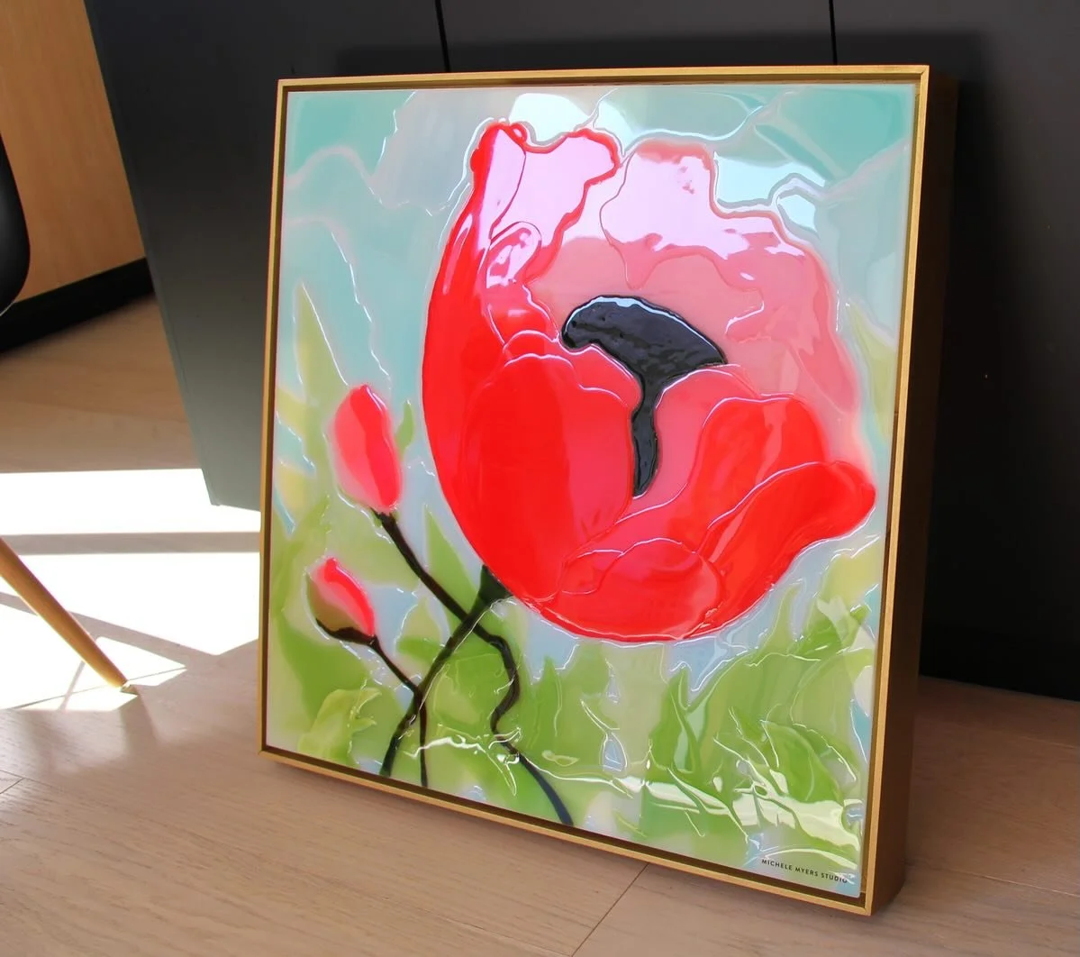 Already feeling like spring here for a few days now - don&rsquo;t come for me 😘 my friends who are still in winter temps. Looking ahead to the poppies. This red beauty is called Red Riot. She&rsquo;s 24x24&rdquo; in a brushed gold frame.