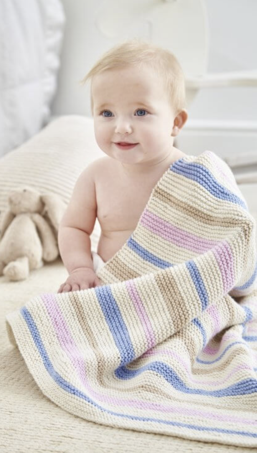 Newborn Baby Book 4 - The Little Book of Blankets