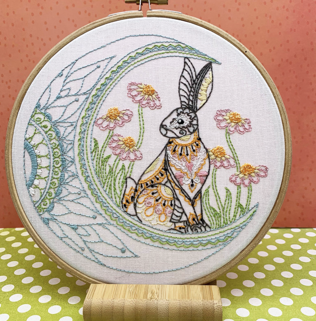 Cinnamon Stitches Embroidery Kit - Hare