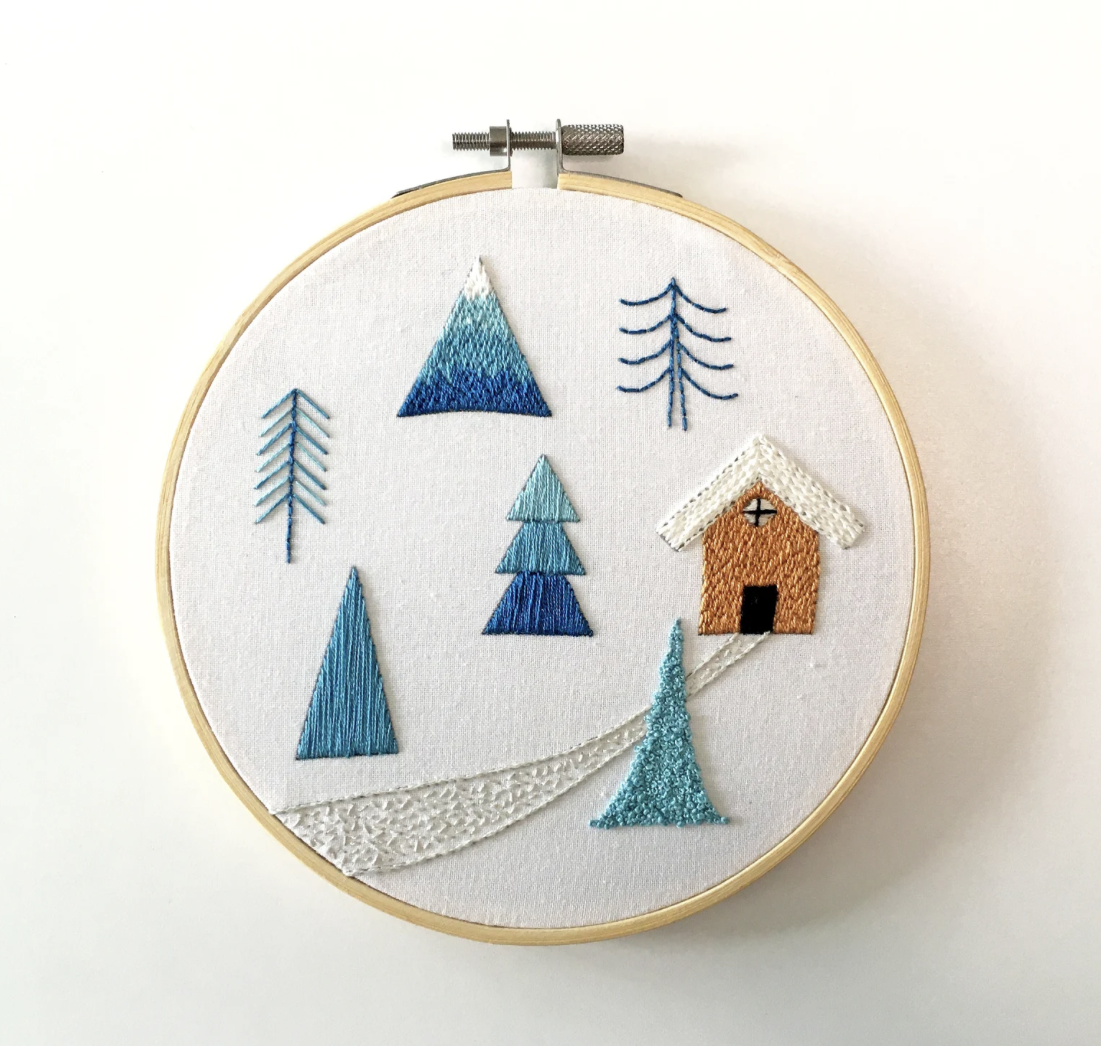 Cinammon Stitching Embroidery Kit:  Christmas Tree Scene